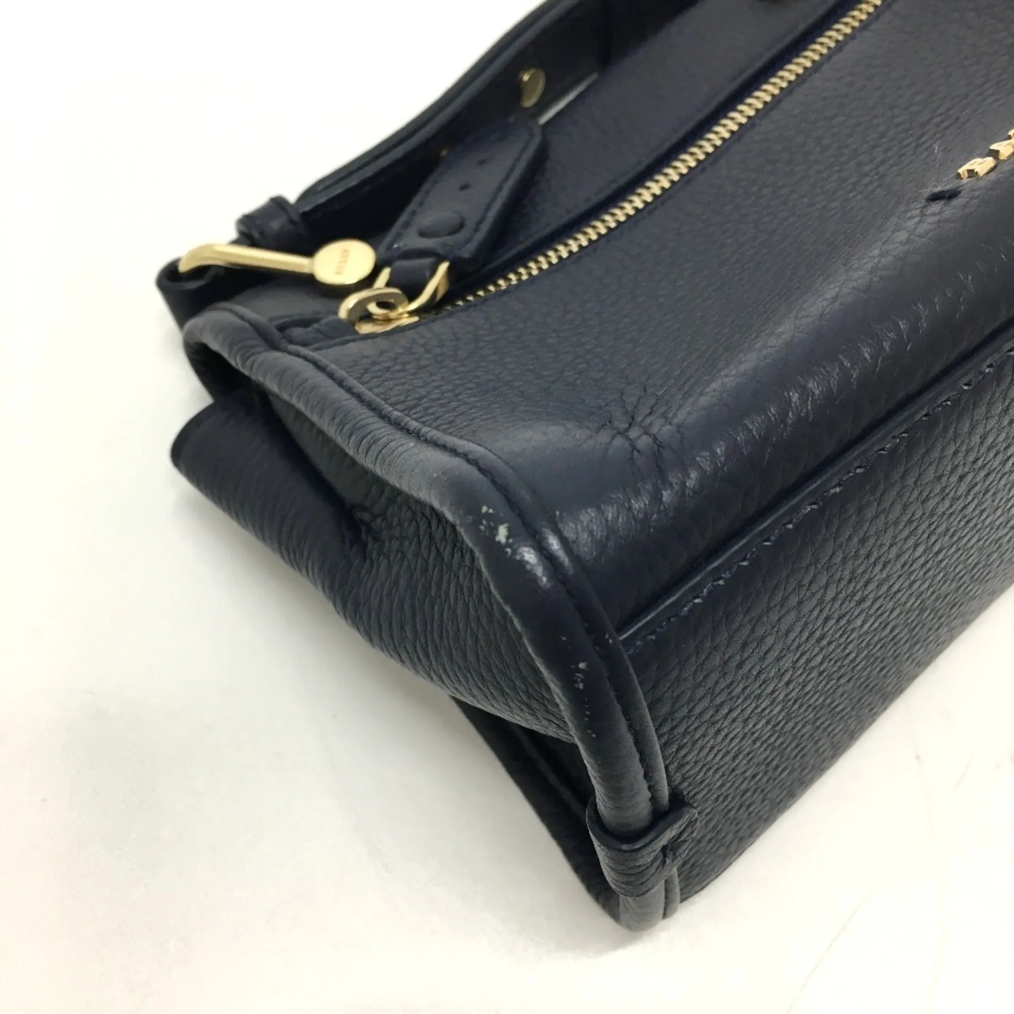 Bally  Leather Shoulder Bag (Pre-Owned)