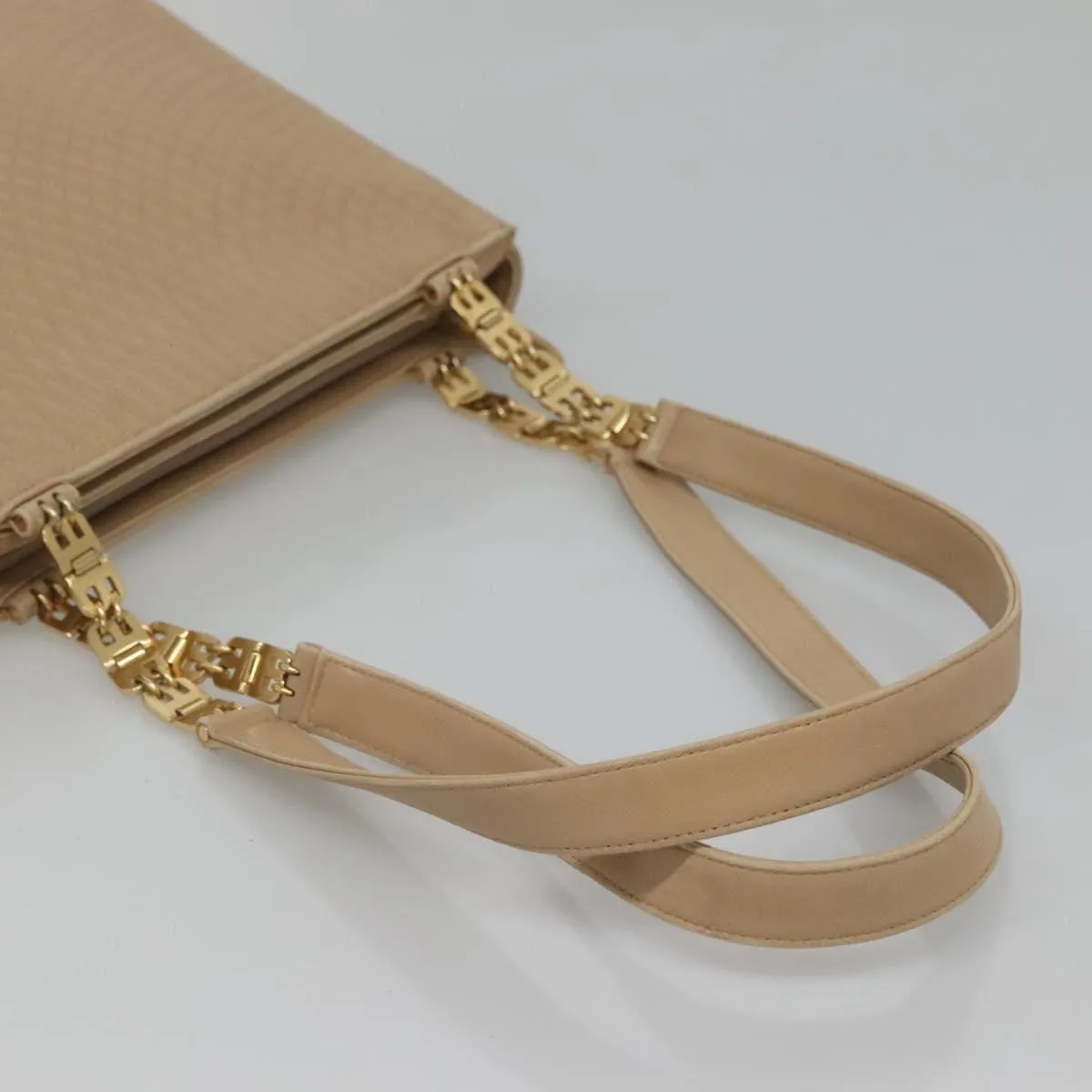 Bally Leather Shoulder Bag (Pre-Owned)