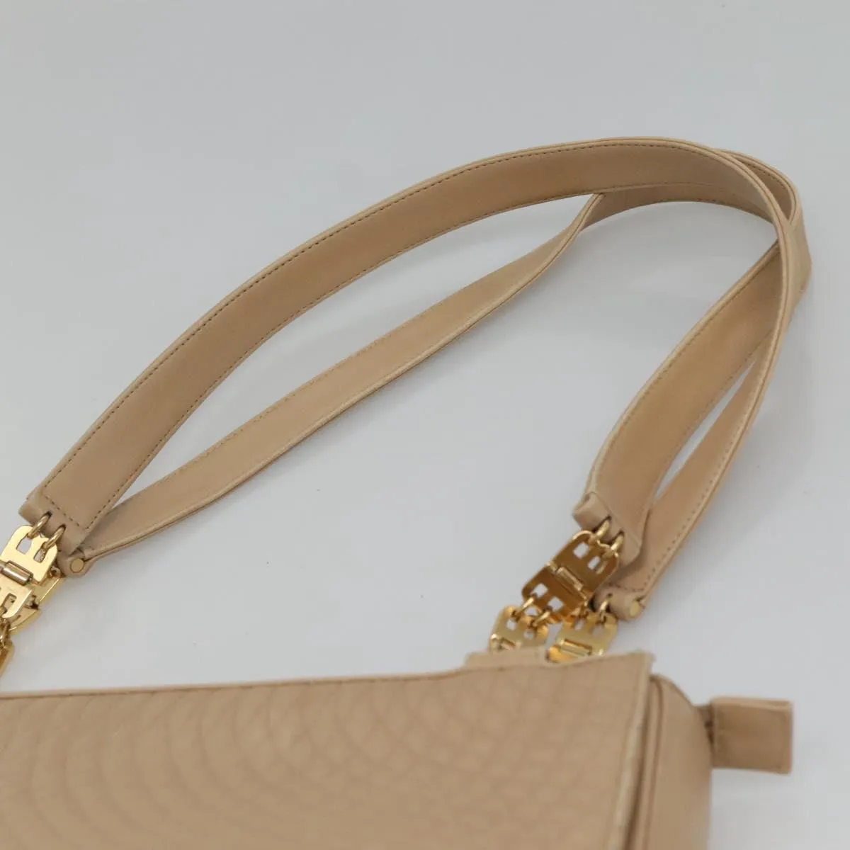 Bally Leather Shoulder Bag (Pre-Owned)
