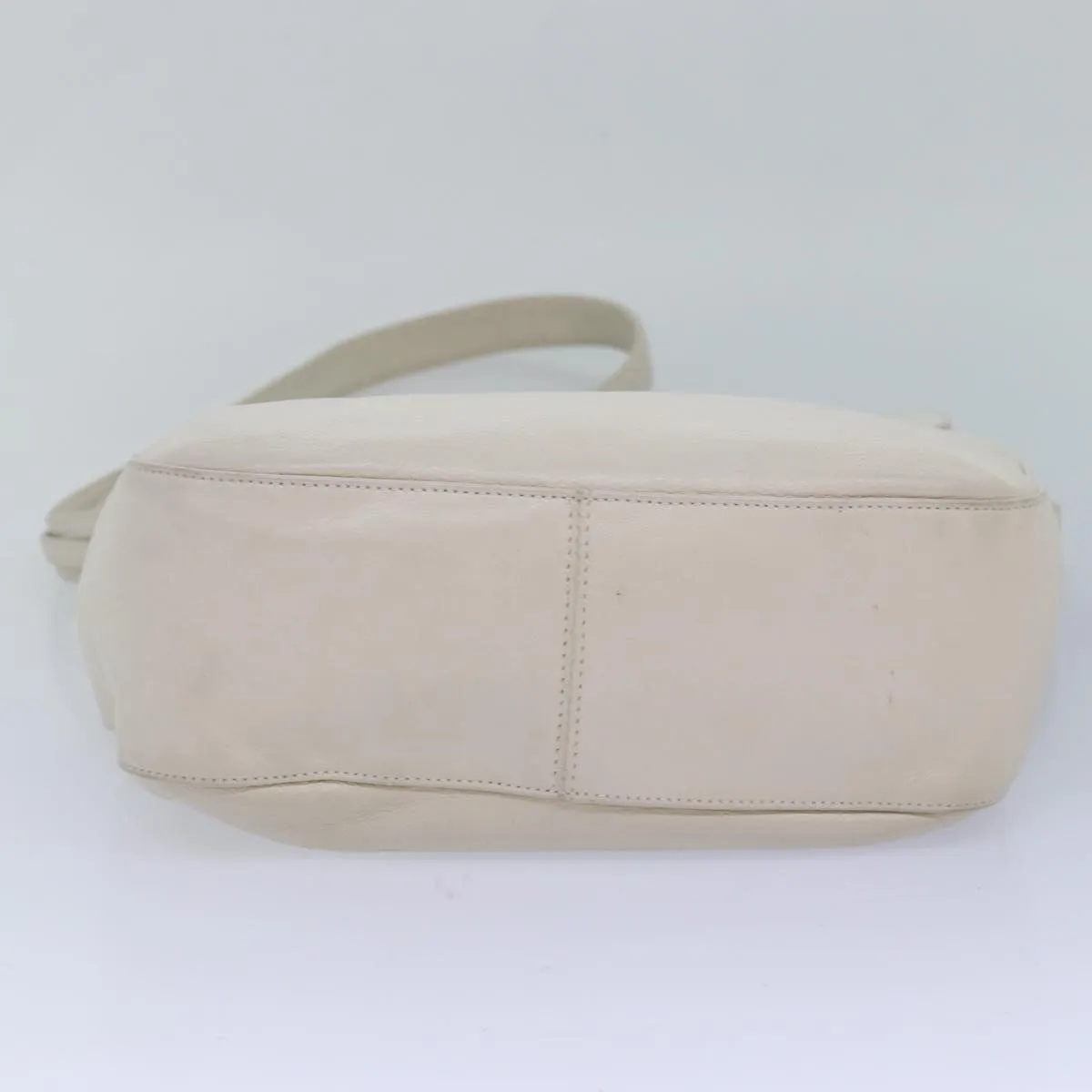 Bally  Leather Shoulder Bag (Pre-Owned)