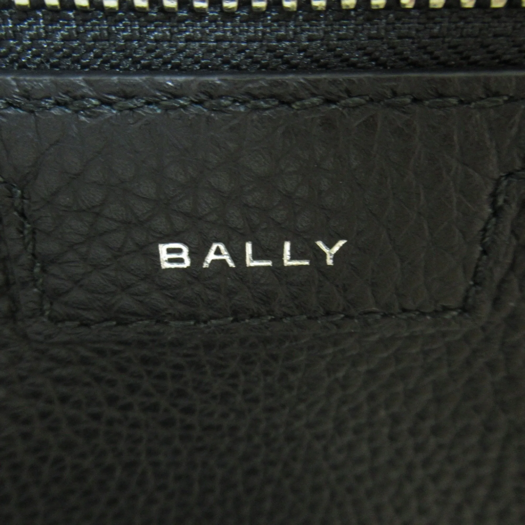 Bally  Leather Shoulder Bag (Pre-Owned)