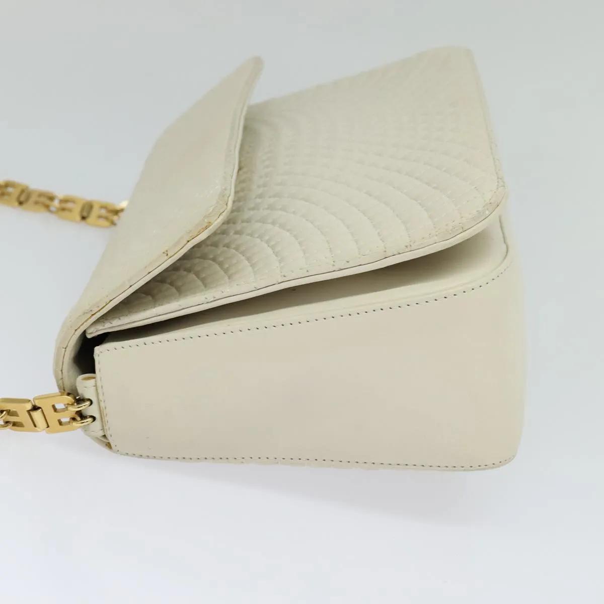 Bally Quilted Leather Shoulder Bag (Pre-Owned)