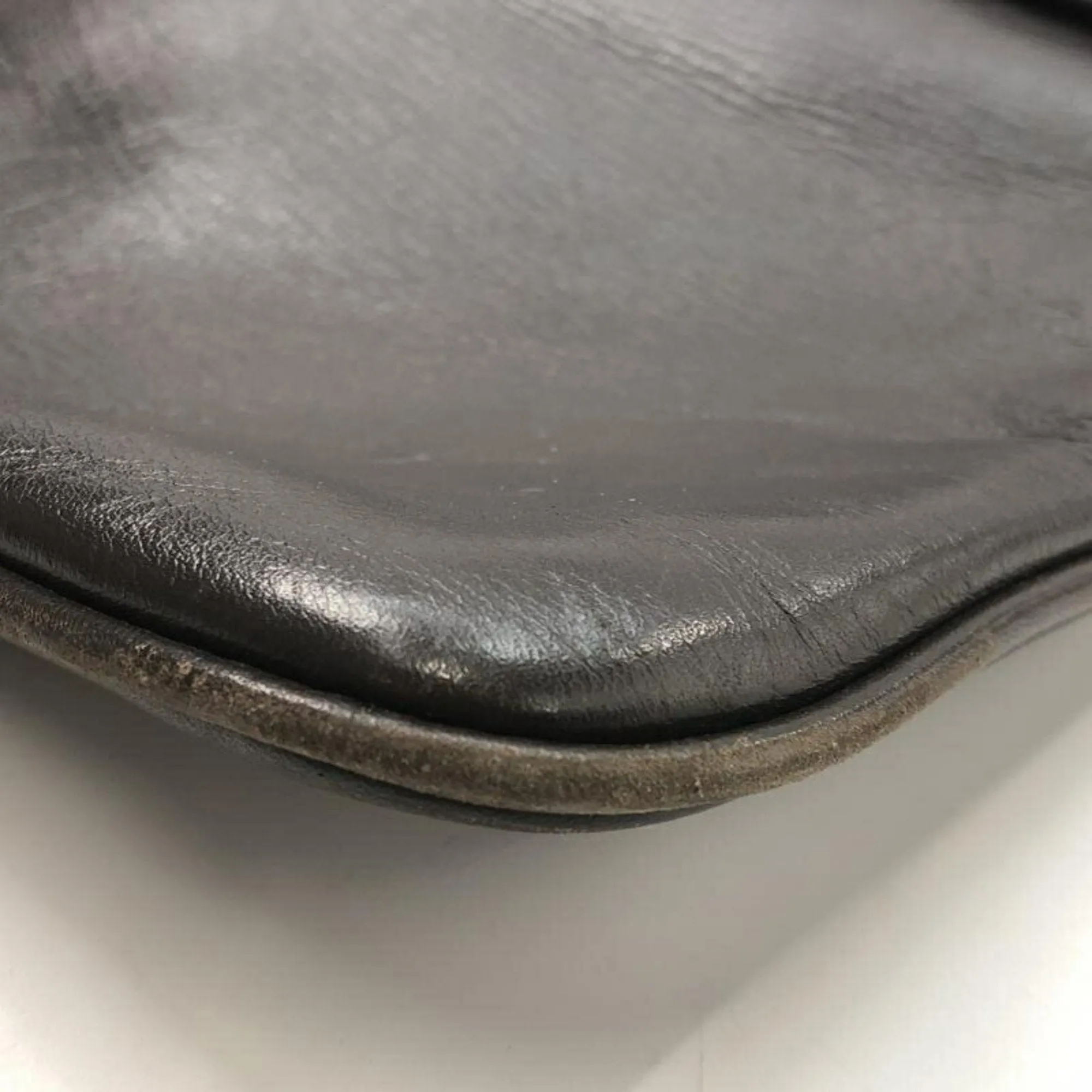 Bally Shoulder Bag (Pre-Owned)