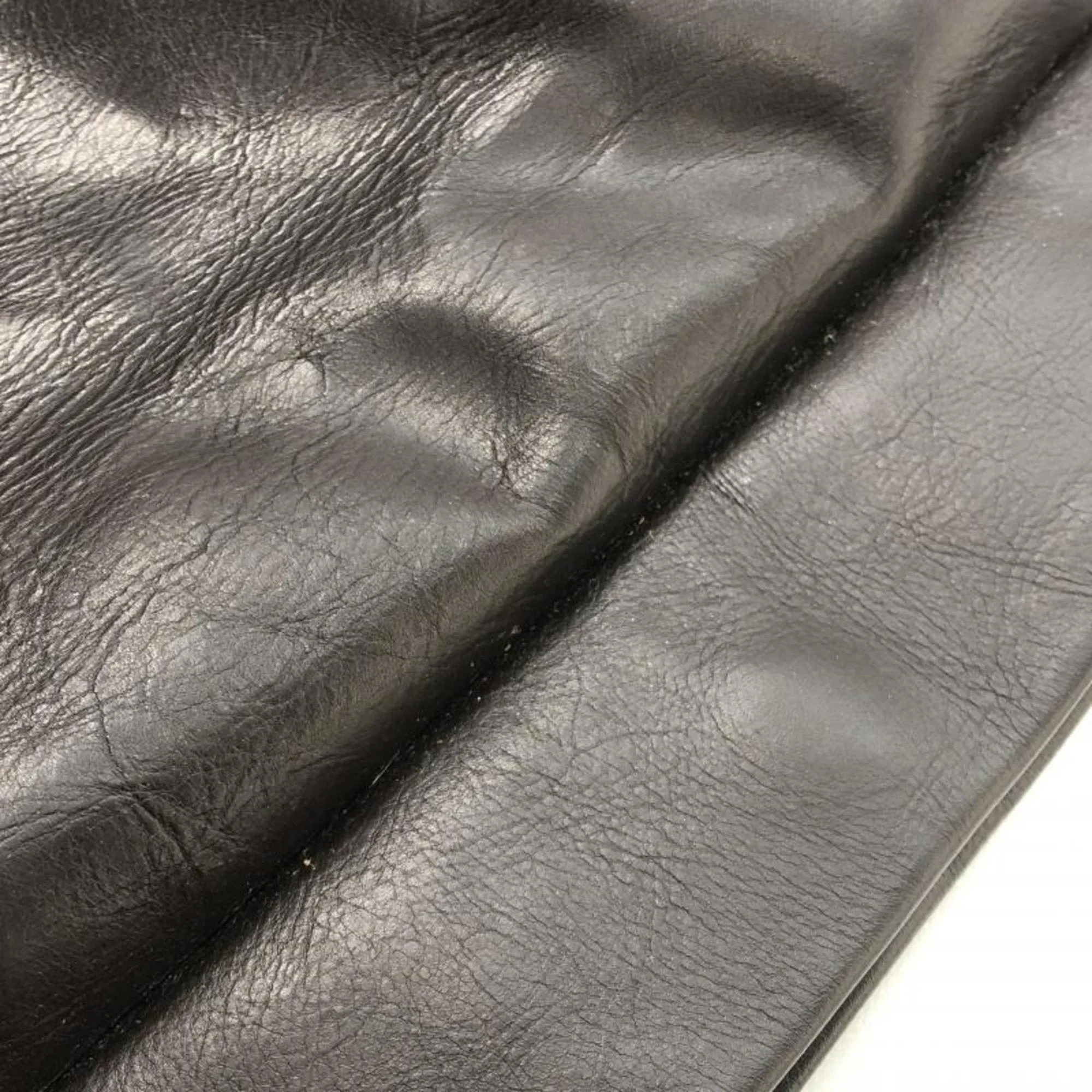 Bally Shoulder Bag (Pre-Owned)