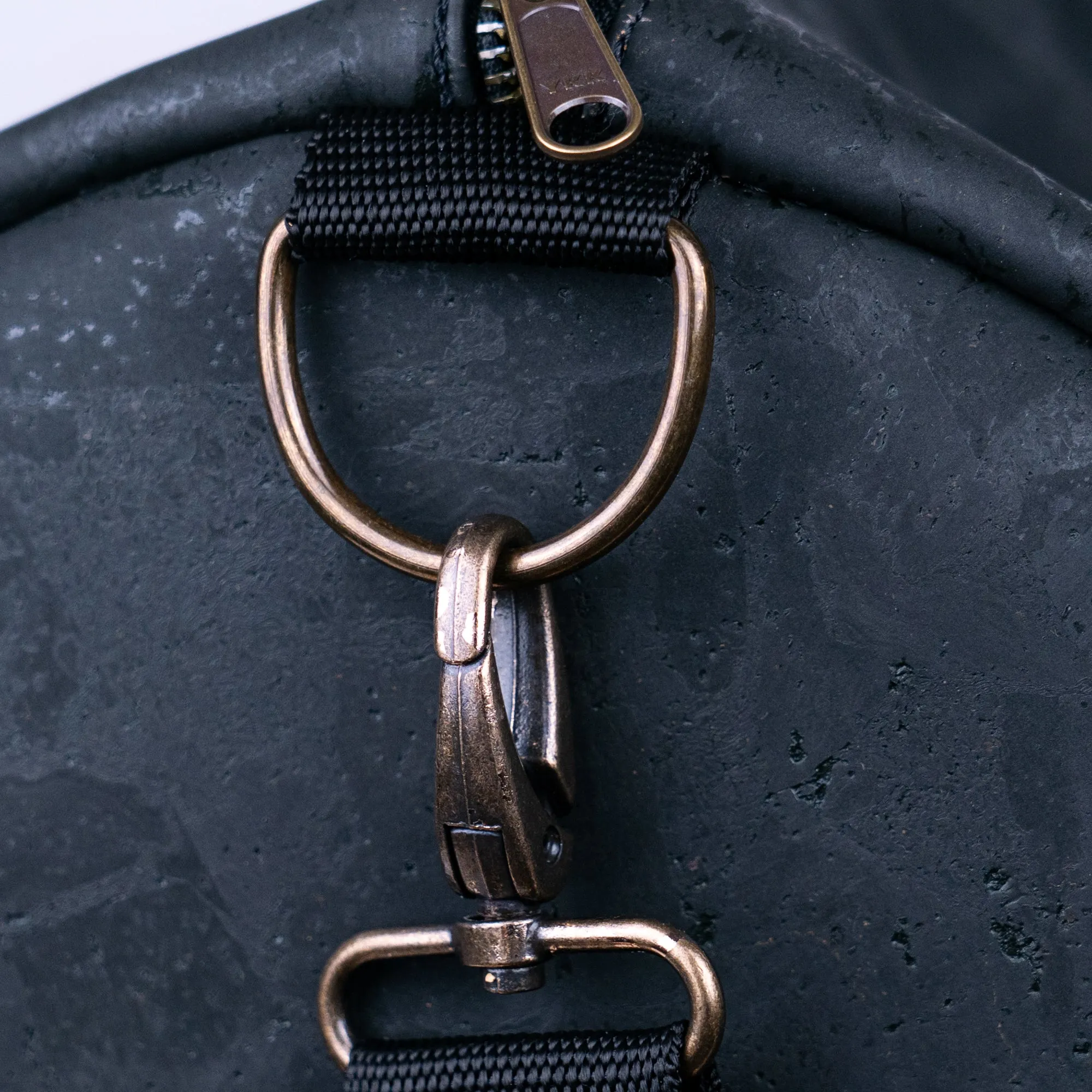 Black Cork Travel Duffel ?C The Spacious and Comfortable Travel Partner BAGP-067-C