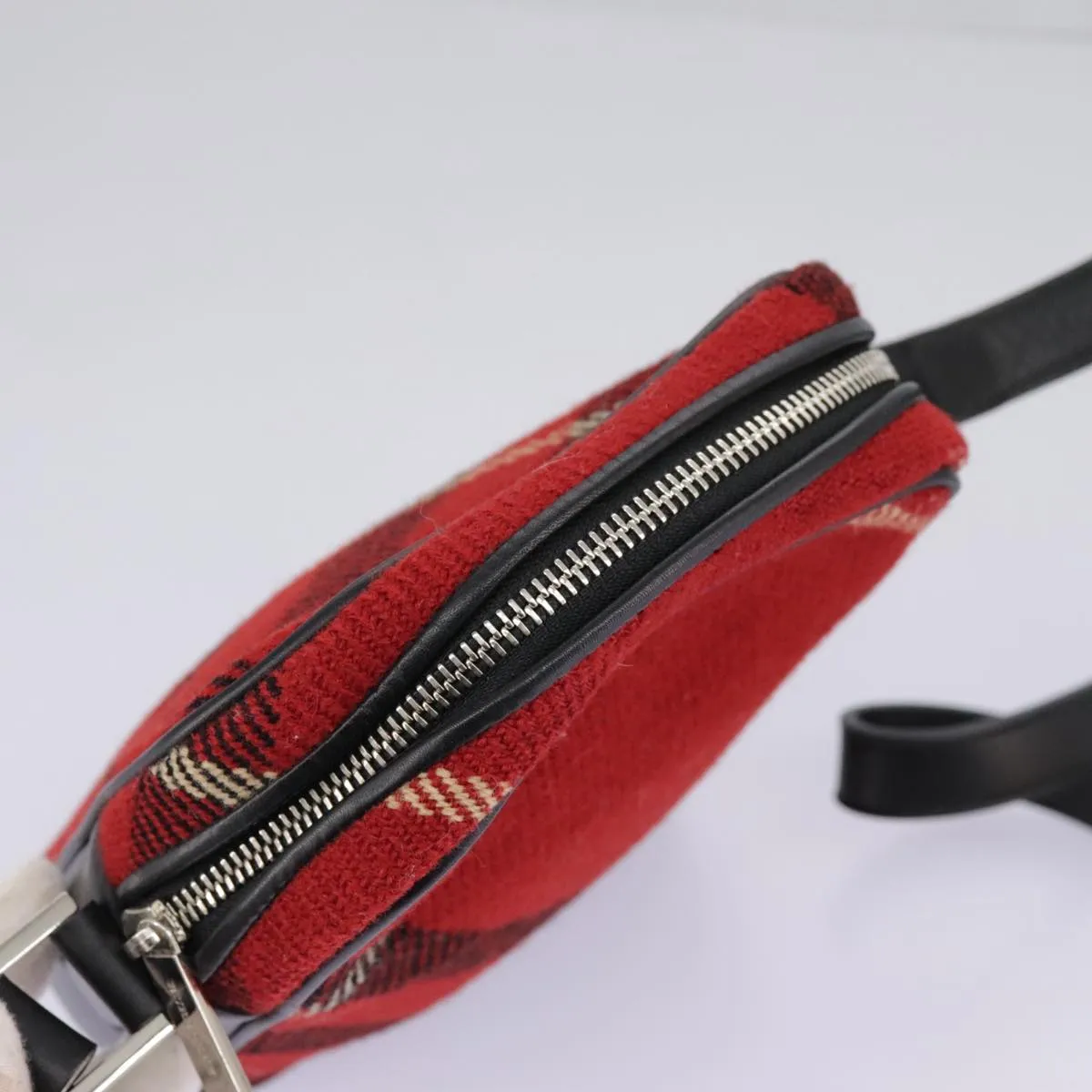 Burberry  Wool Shoulder Bag (Pre-Owned)