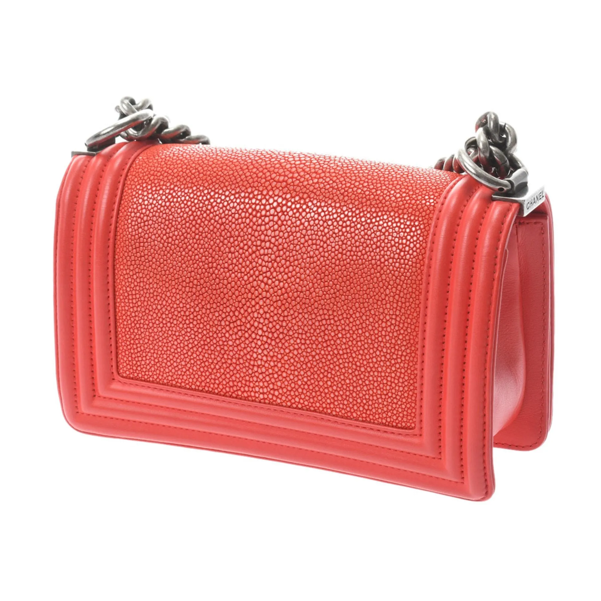Chanel Boy Leather Shoulder Bag (Pre-Owned)