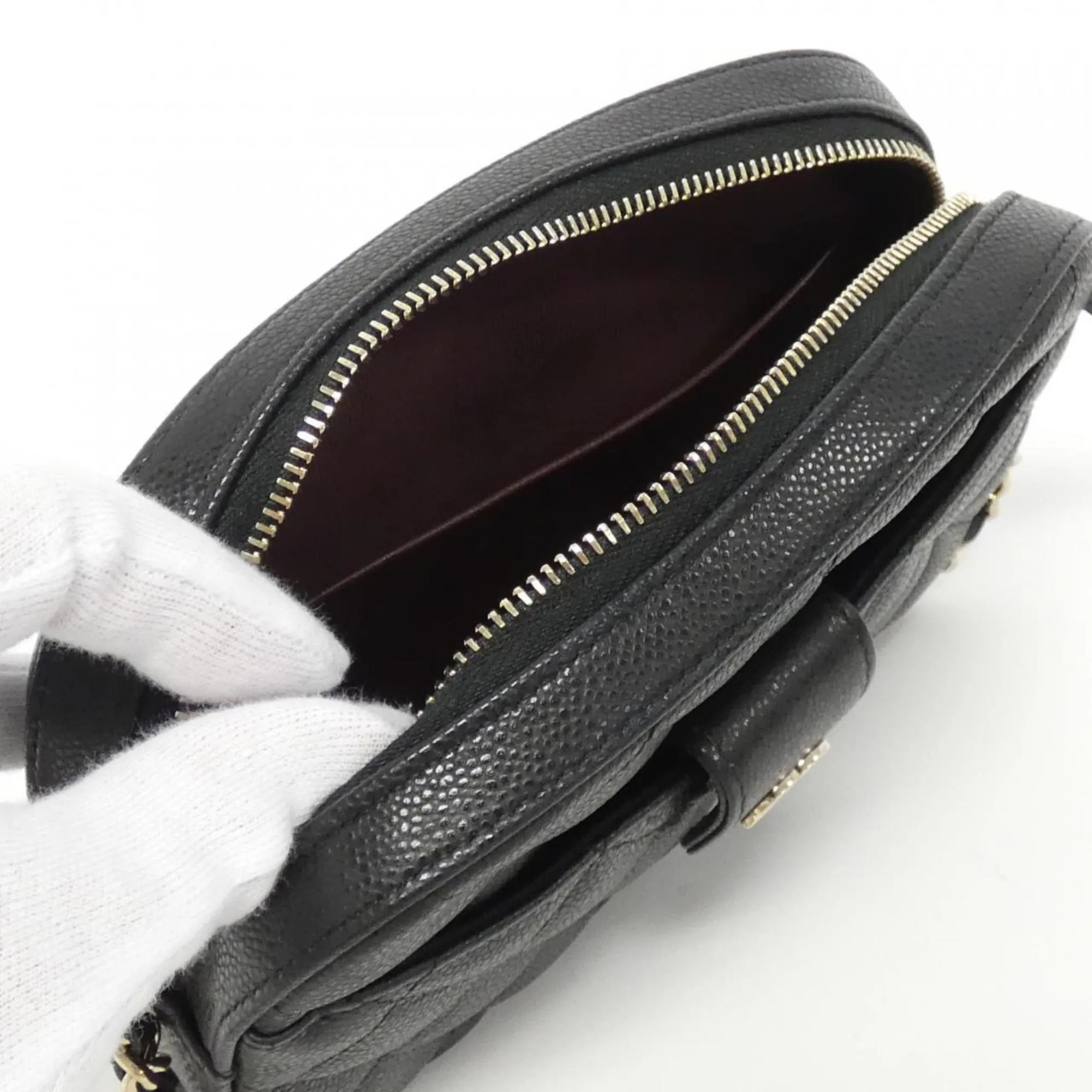 Chanel Caviar Leather Shoulder Bag (Pre-Owned)
