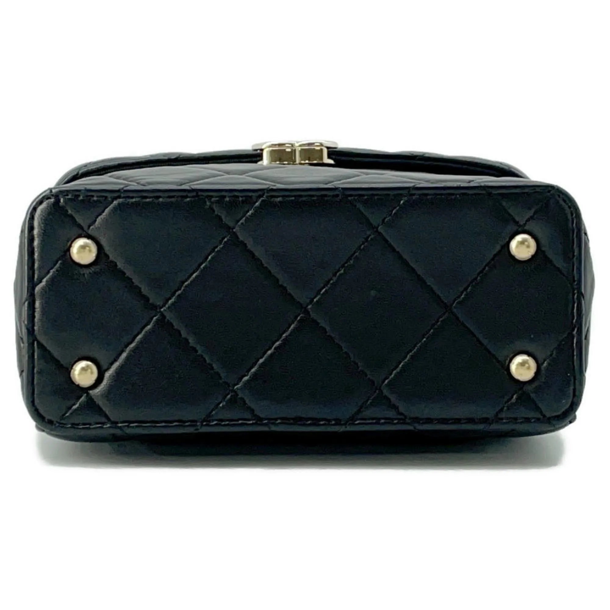 Chanel Leather Shoulder Bag (Pre-Owned)