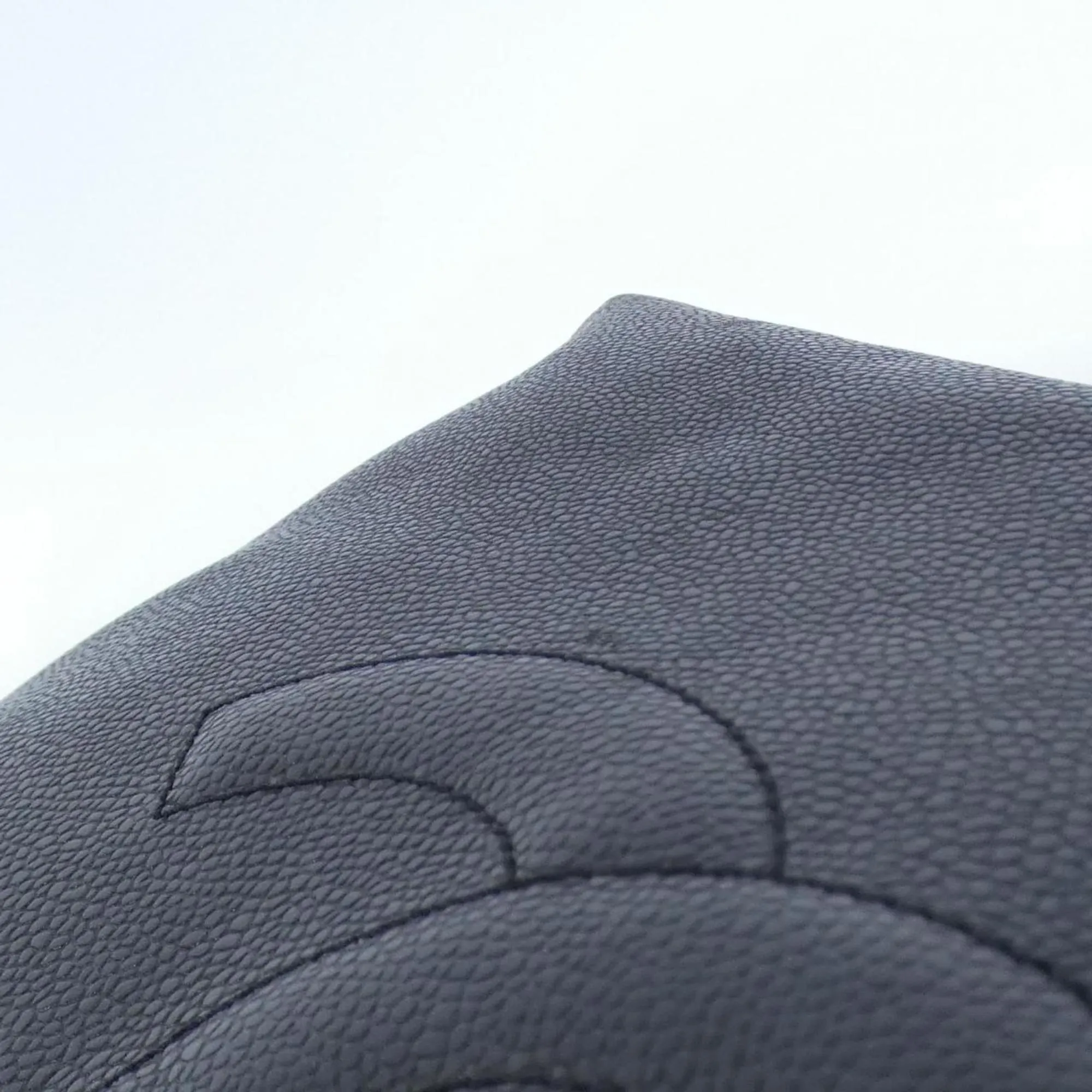 Chanel - Leather Shoulder Bag (Pre-Owned)