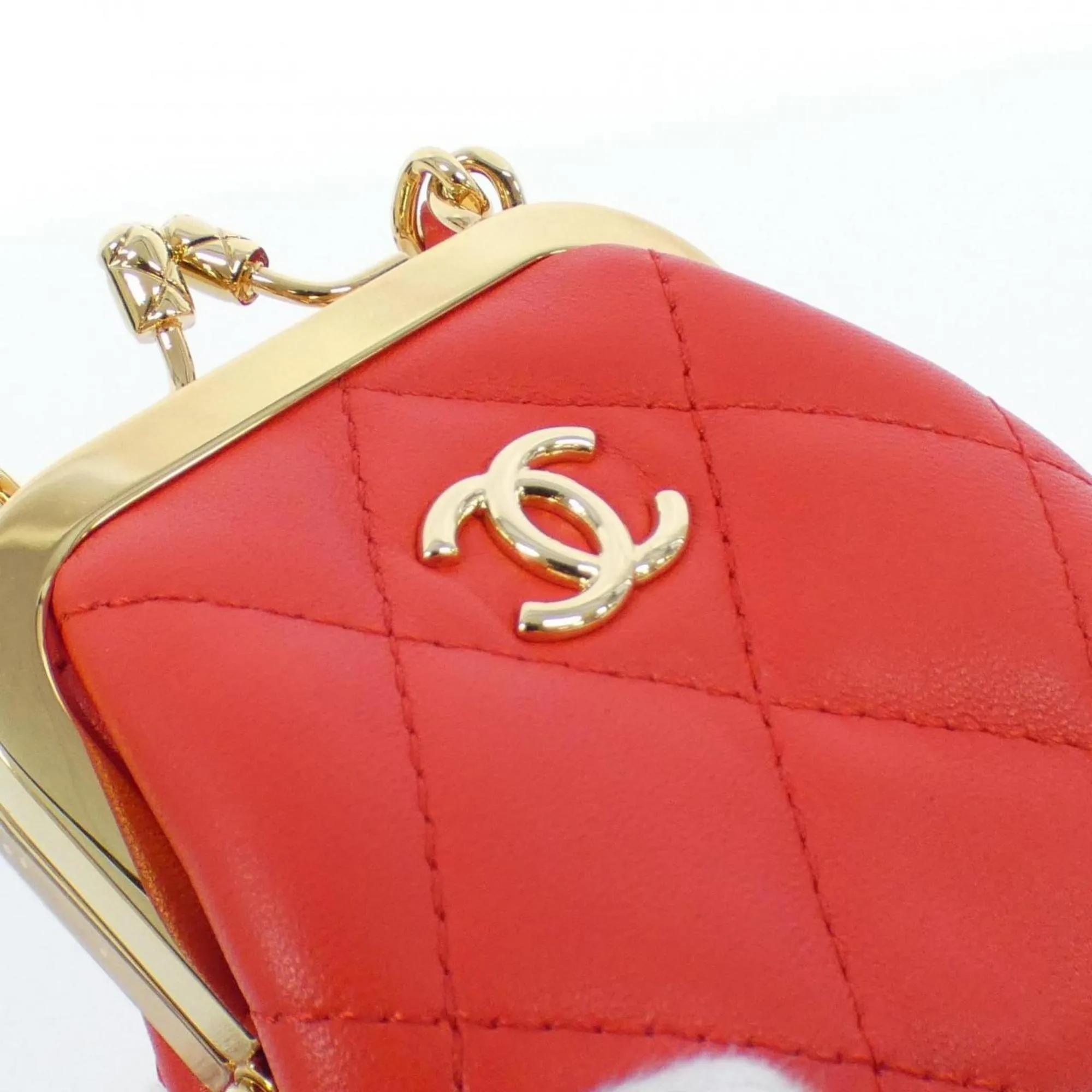 Chanel Leather Shoulder Bag (Pre-Owned)