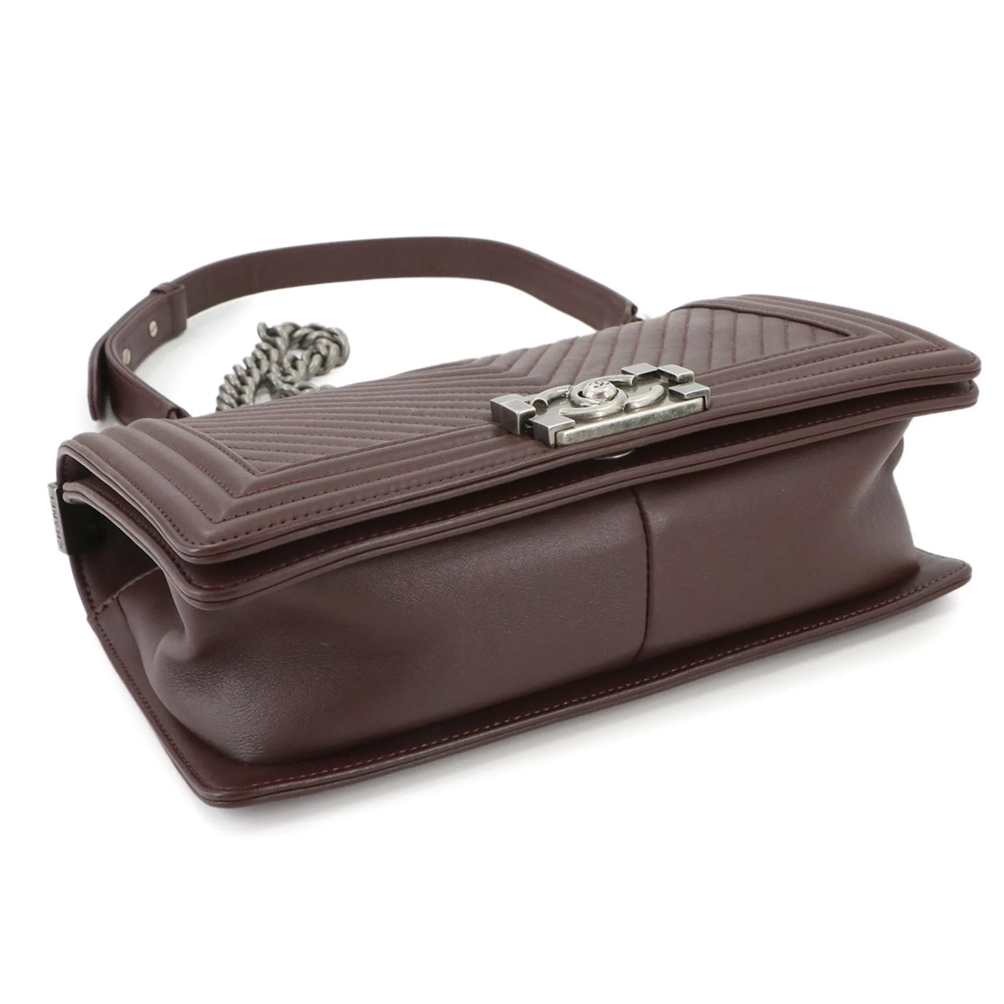 Chanel Leather Shoulder Bag (Pre-Owned)