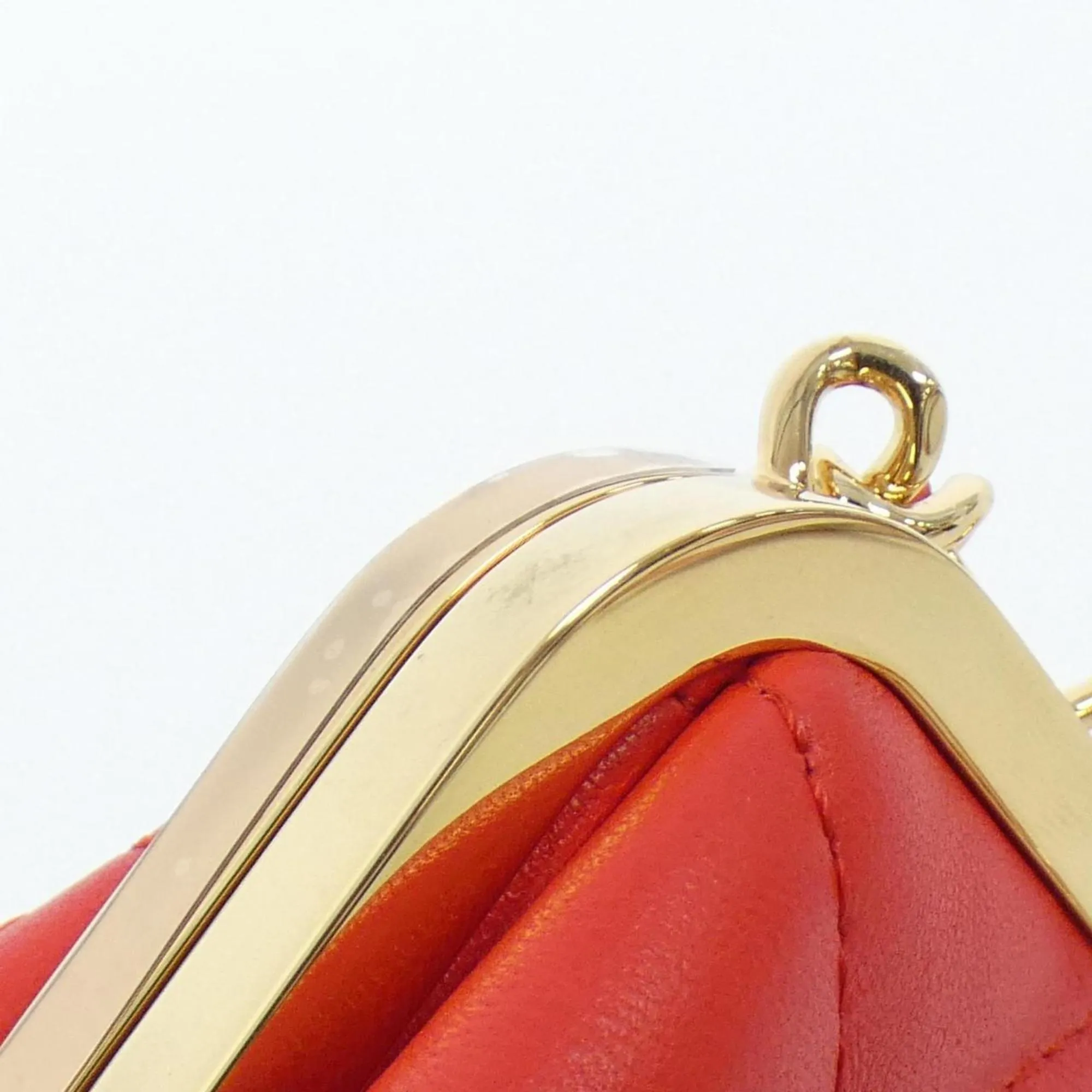 Chanel Leather Shoulder Bag (Pre-Owned)