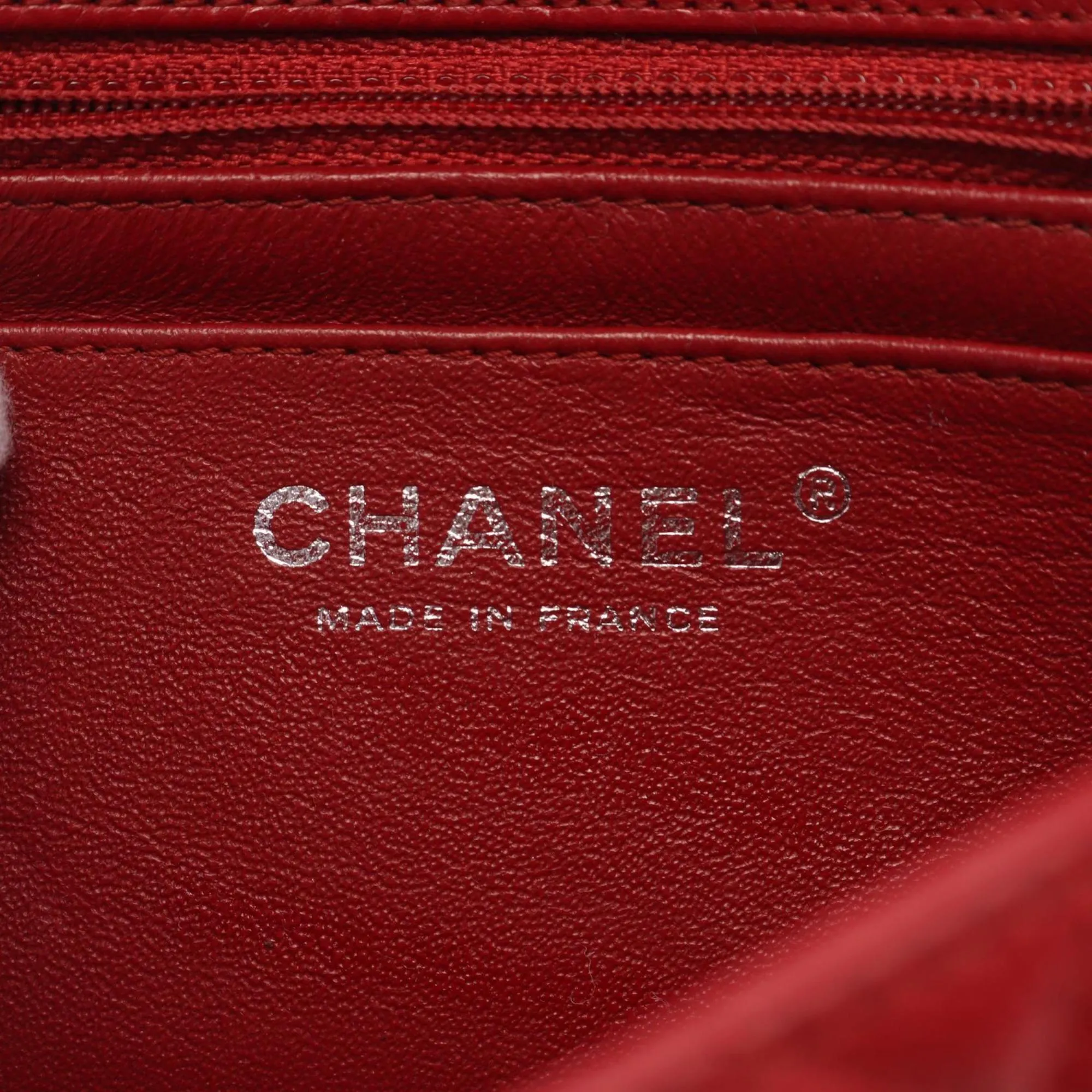Chanel Leather Shoulder Bag (Pre-Owned)