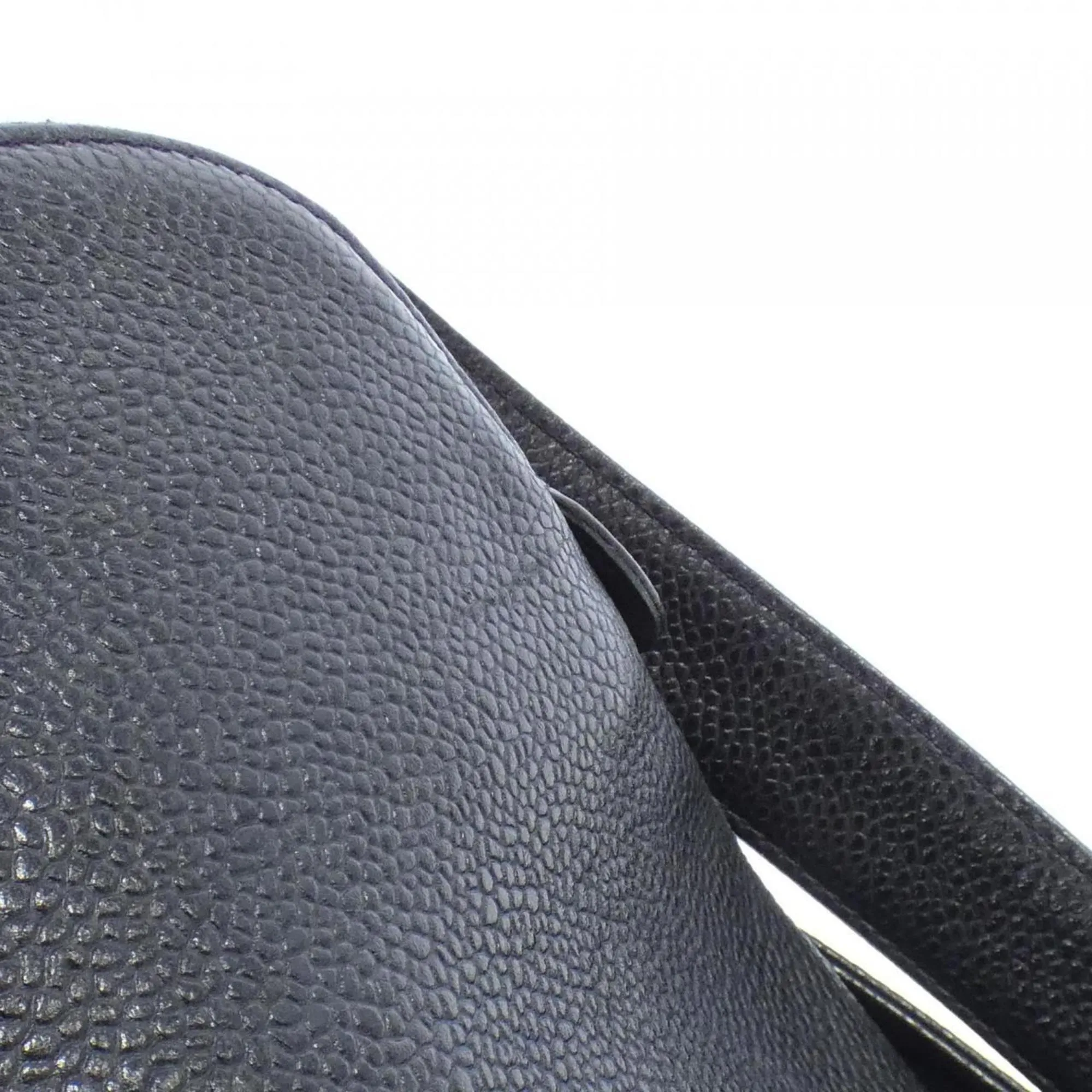 Chanel - Leather Shoulder Bag (Pre-Owned)