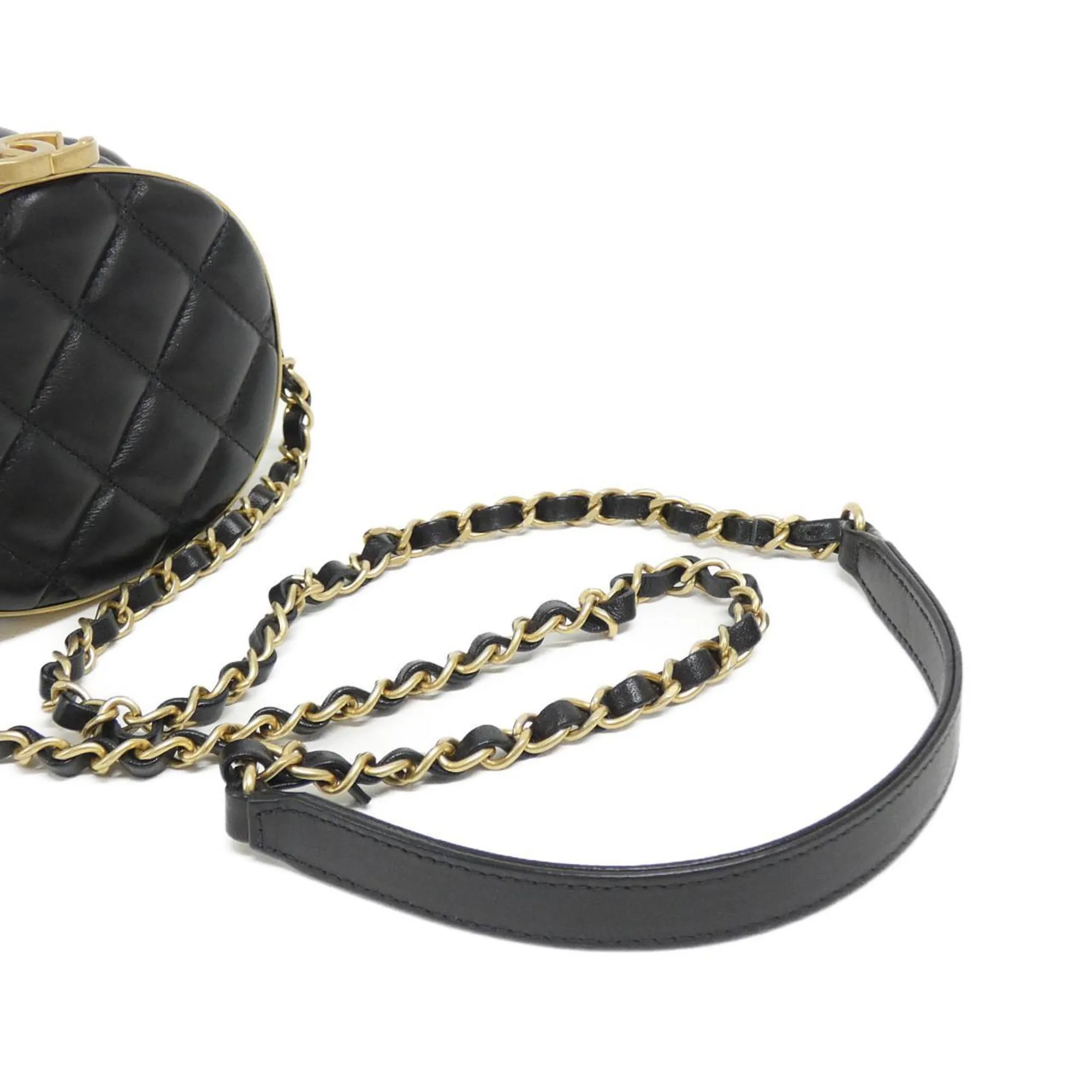 Chanel Leather Shoulder Bag (Pre-Owned)