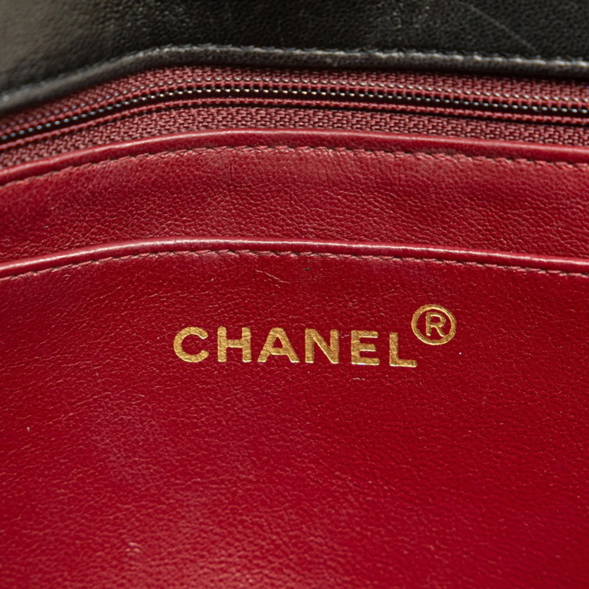 Chanel Leather Shoulder Bag (Pre-Owned)