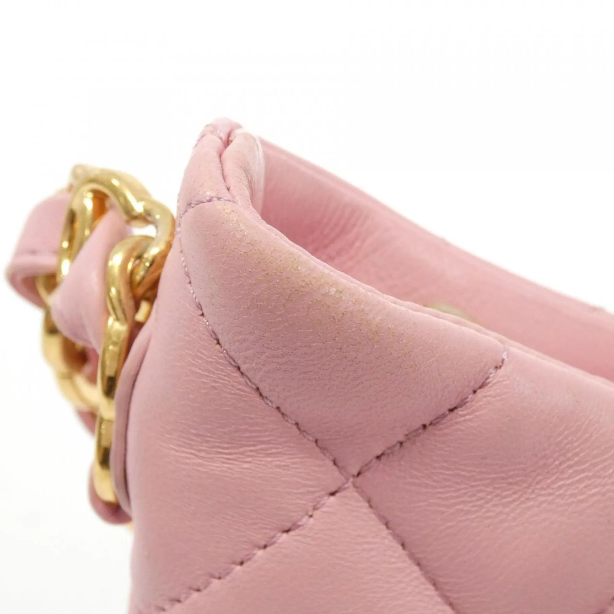 Chanel Leather Shoulder Bag (Pre-Owned)