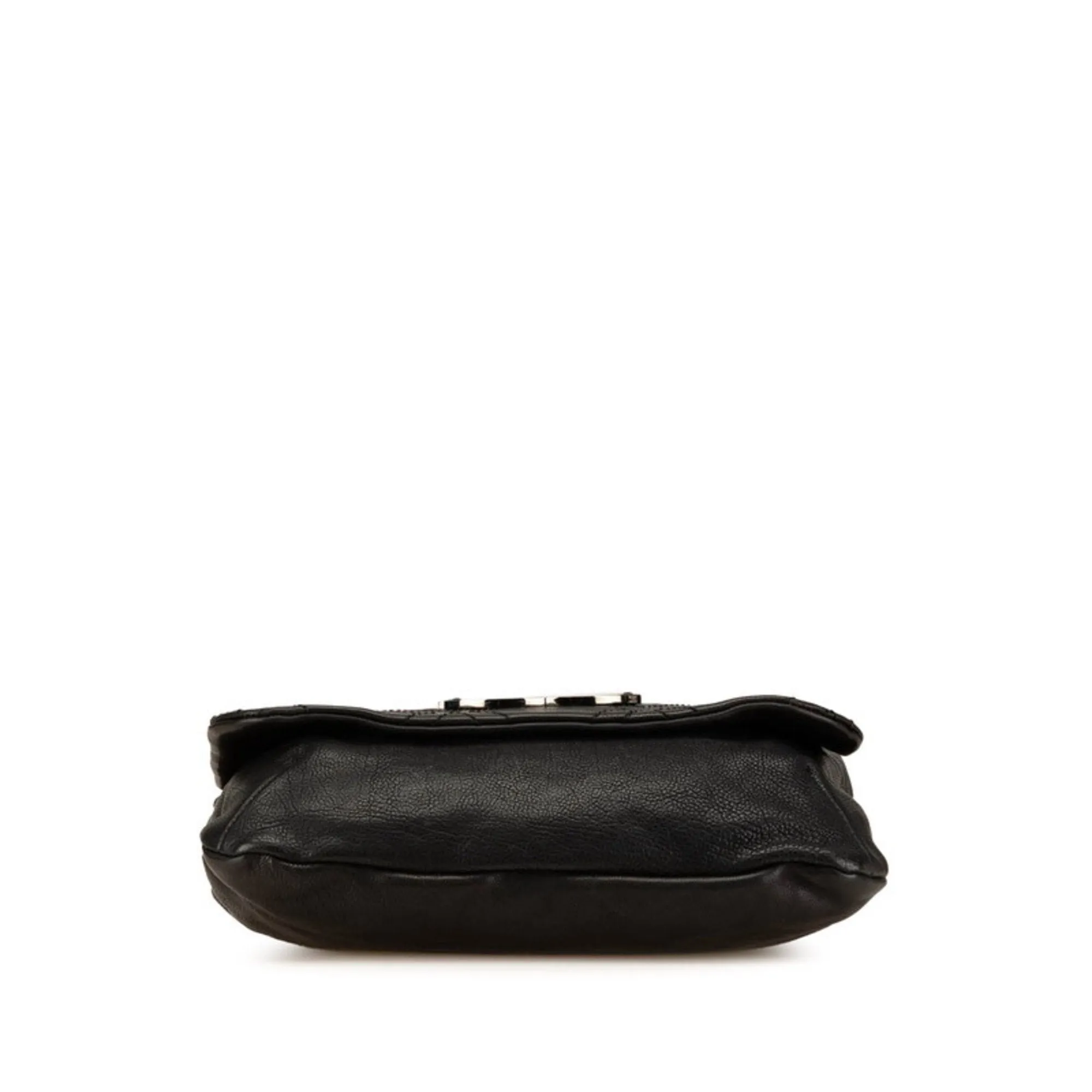Chanel Leather Shoulder Bag (Pre-Owned)