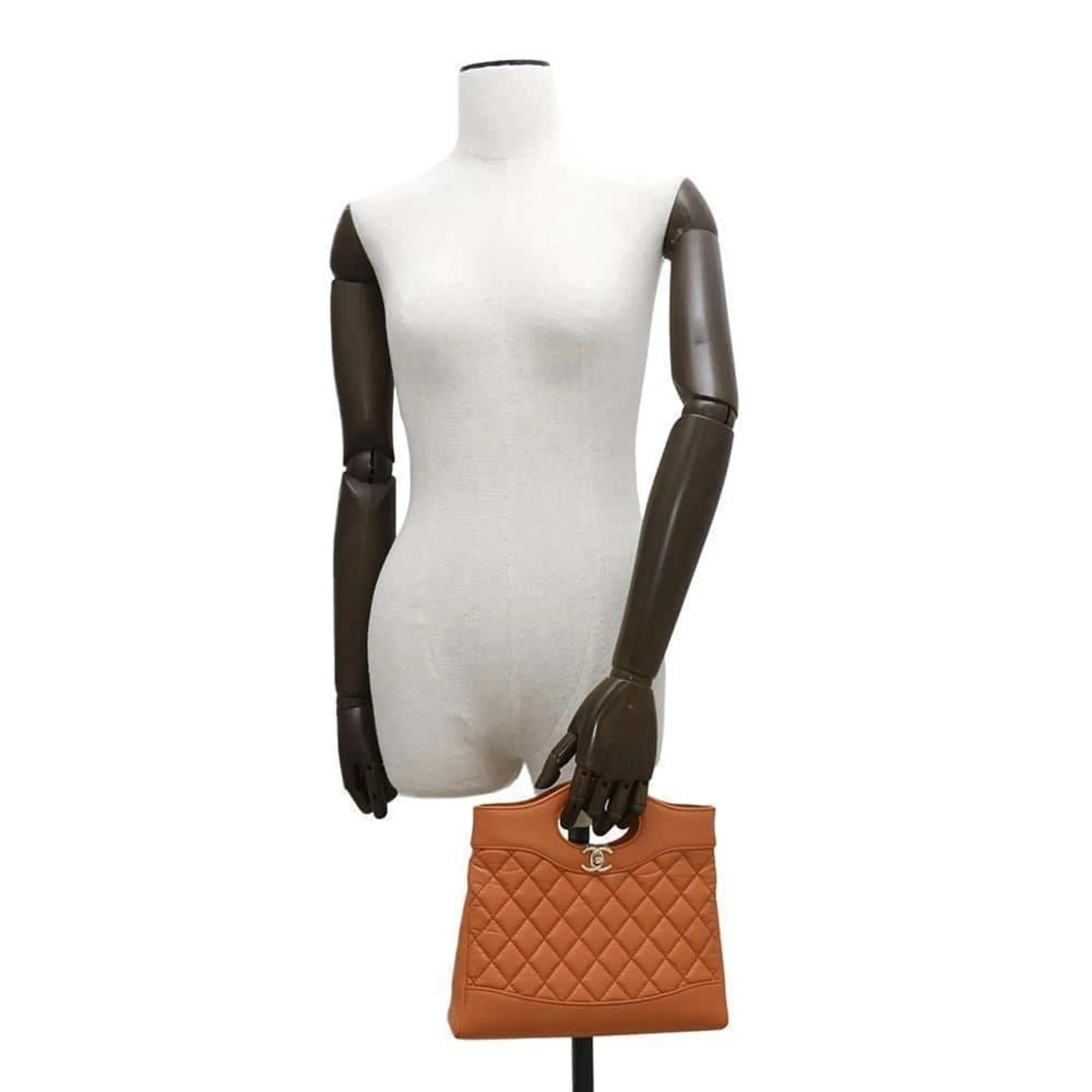 Chanel Leather Shoulder Bag (Pre-Owned)