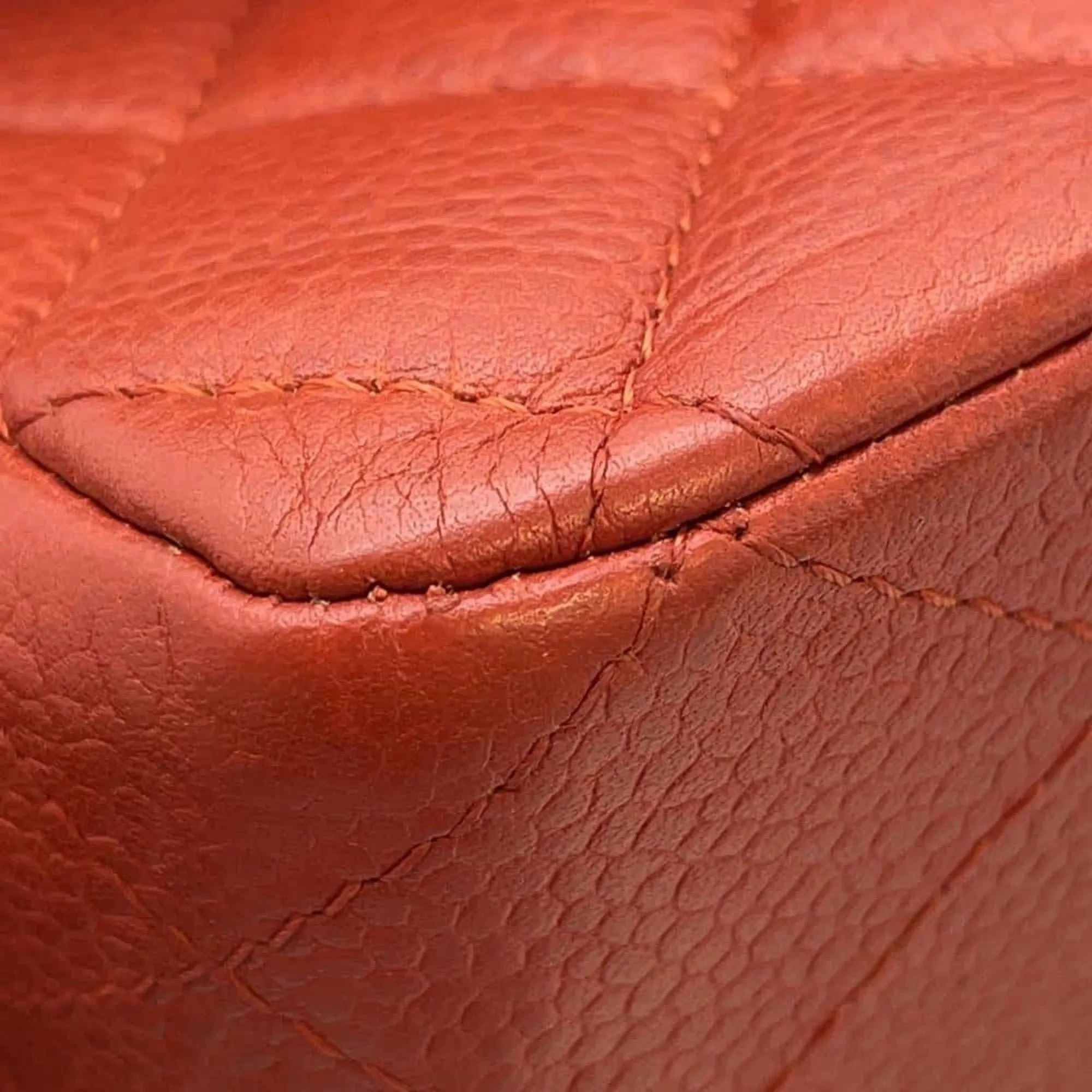 Chanel Matelass Leather Shoulder Bag (Pre-Owned)