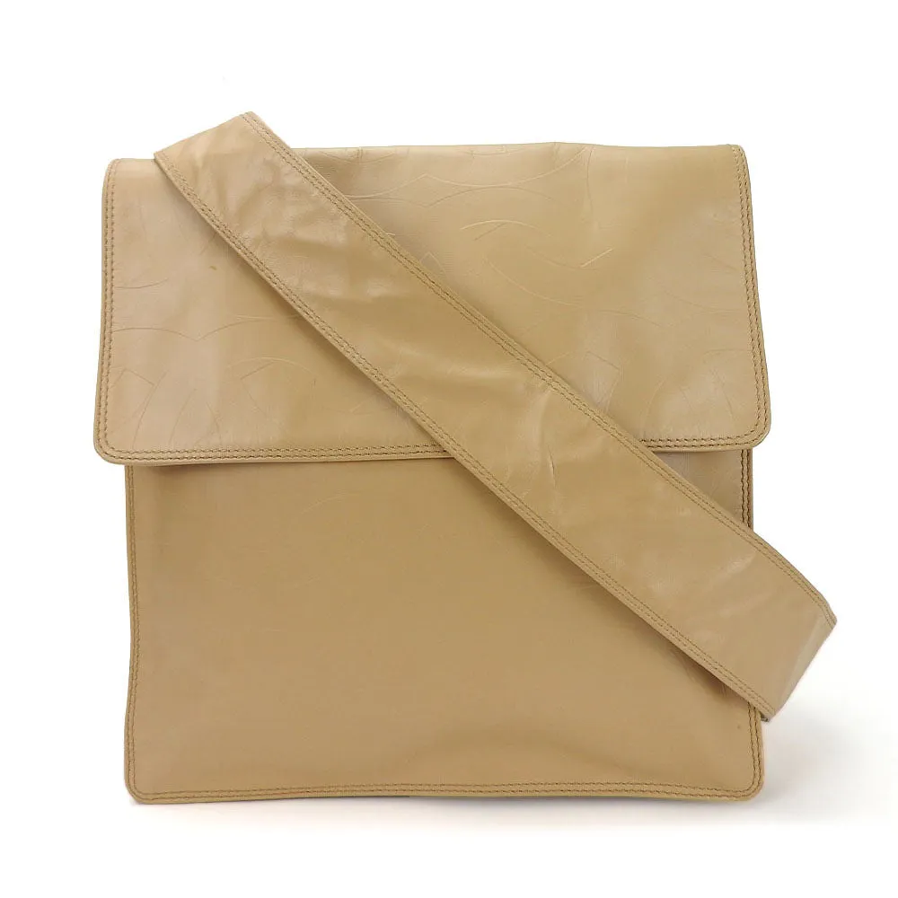 CHANEL Shoulder Bag leather beige