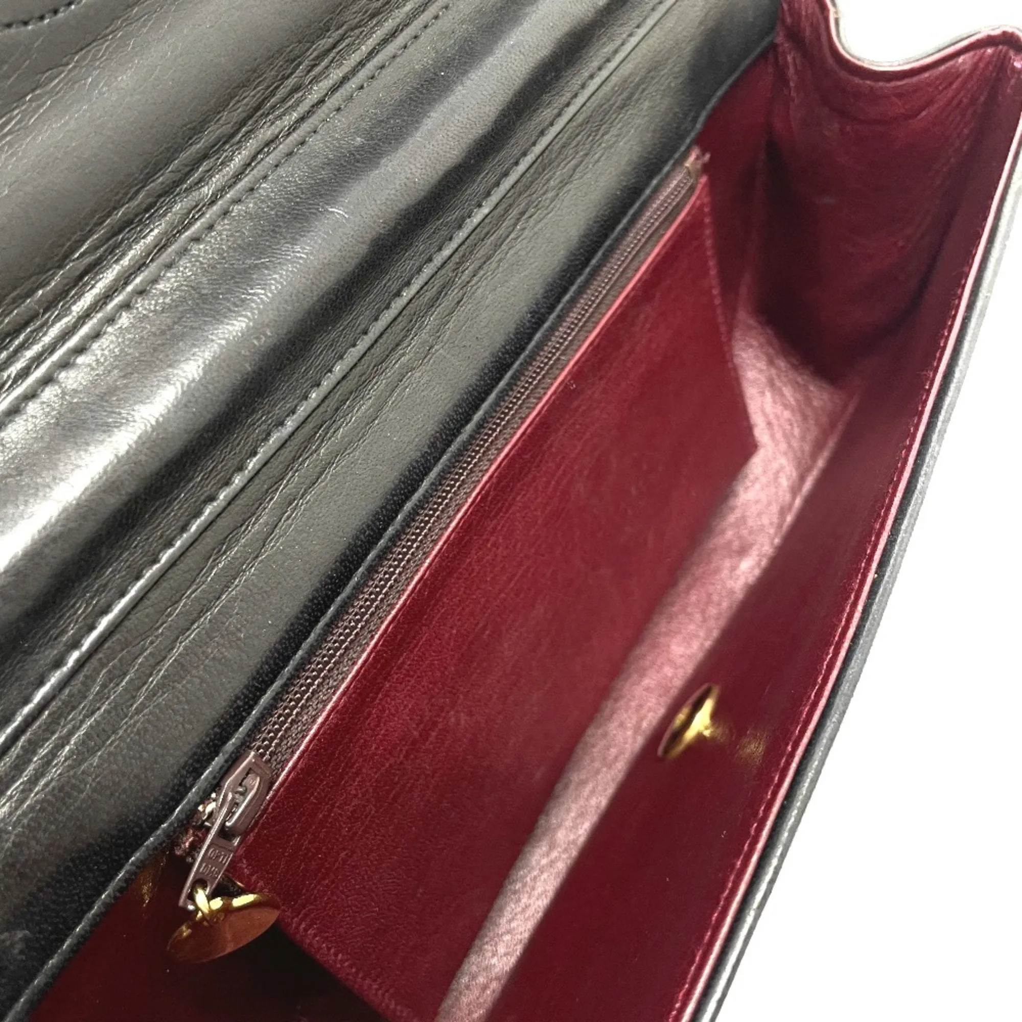 Chanel Timeless Leather Shoulder Bag (Pre-Owned)