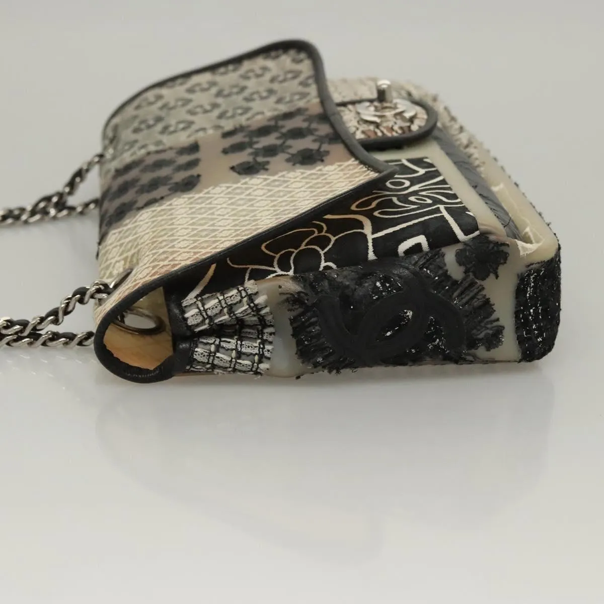 Chanel Timeless Leather Shoulder Bag (Pre-Owned)