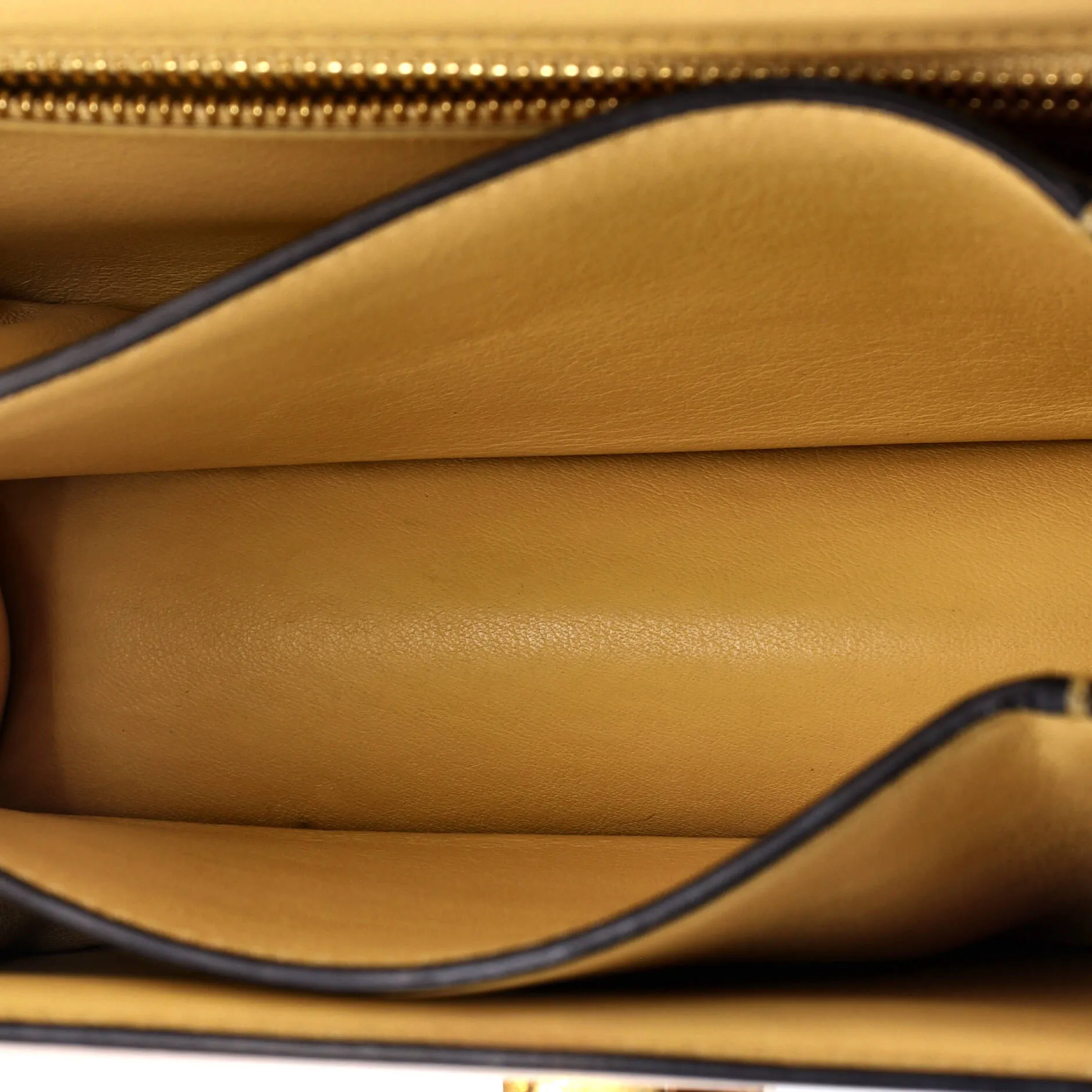 Classic Box Bag Grainy Leather Small