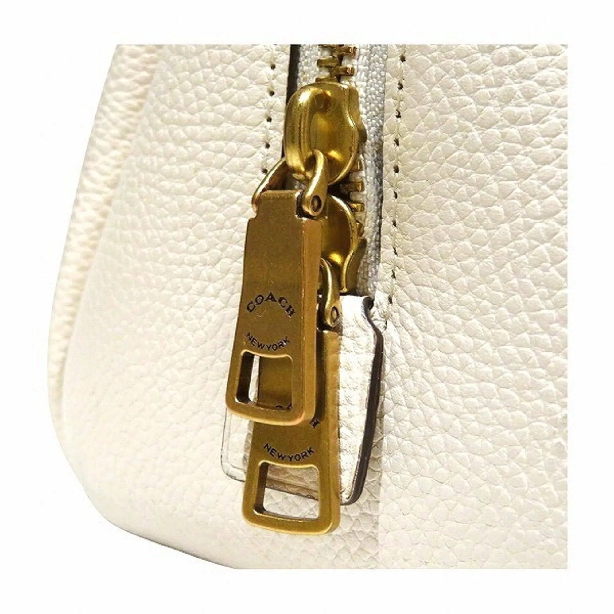 Coach  Leather Handbag Shoulder Bag (Pre-Owned)