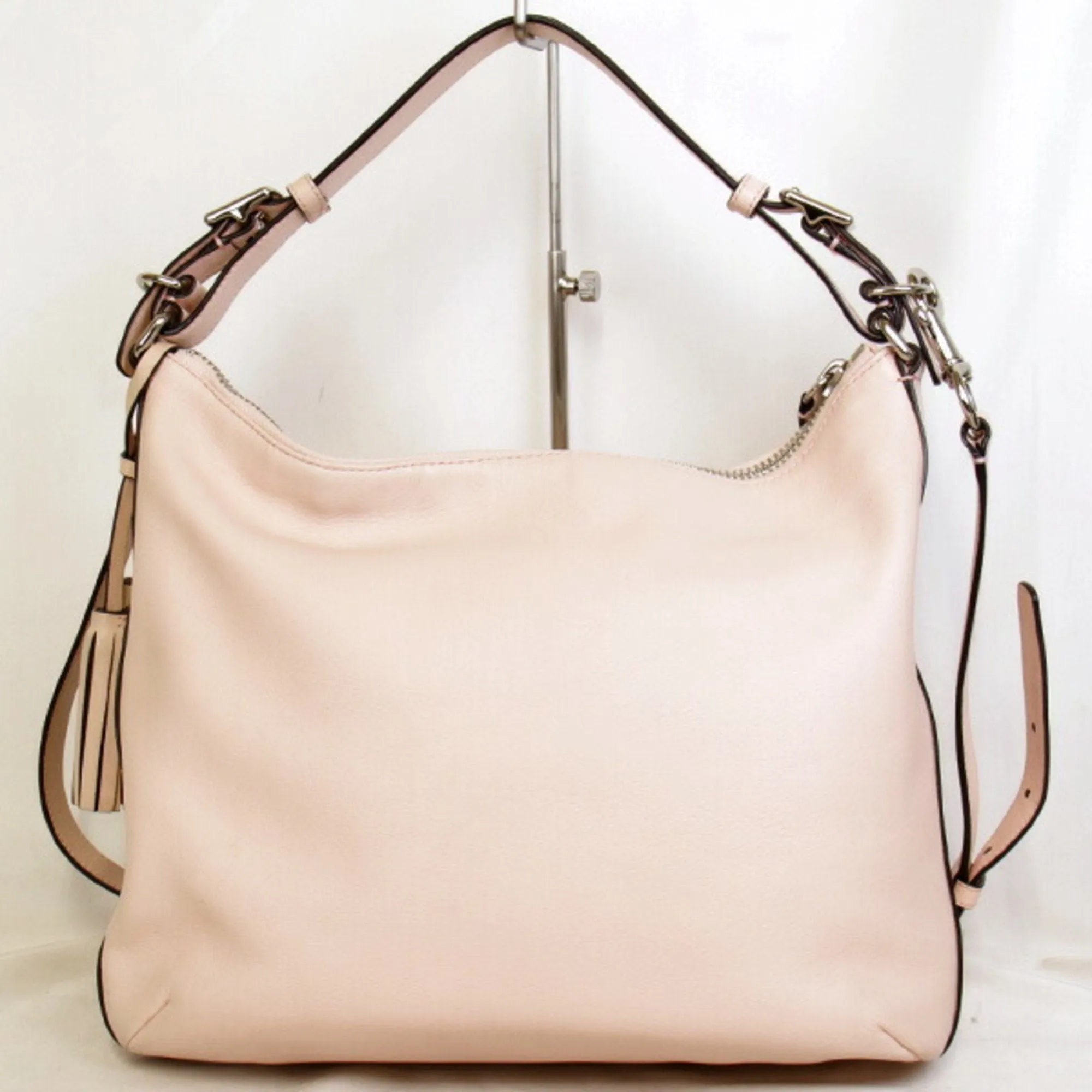 Coach  Leather Shoulder Bag (Pre-Owned)