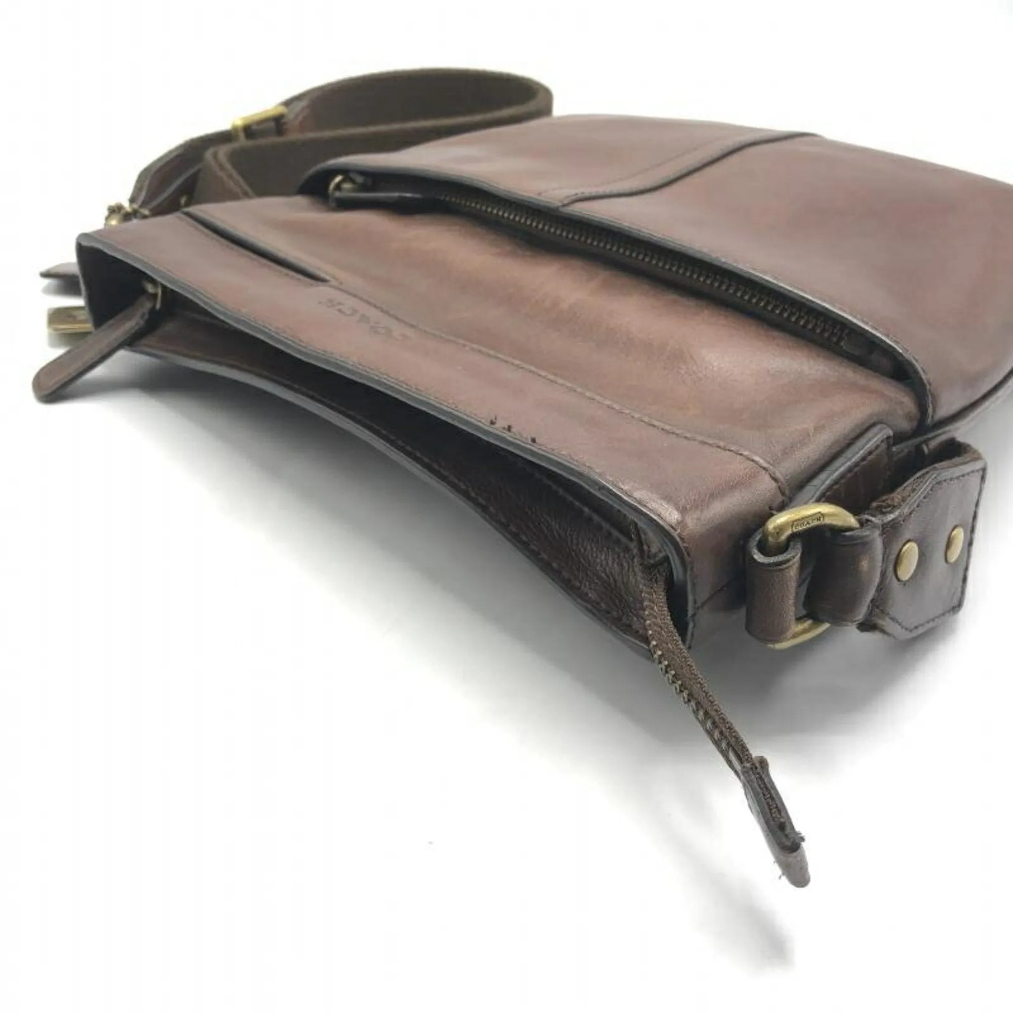 Coach Leather Shoulder Bag (Pre-Owned)