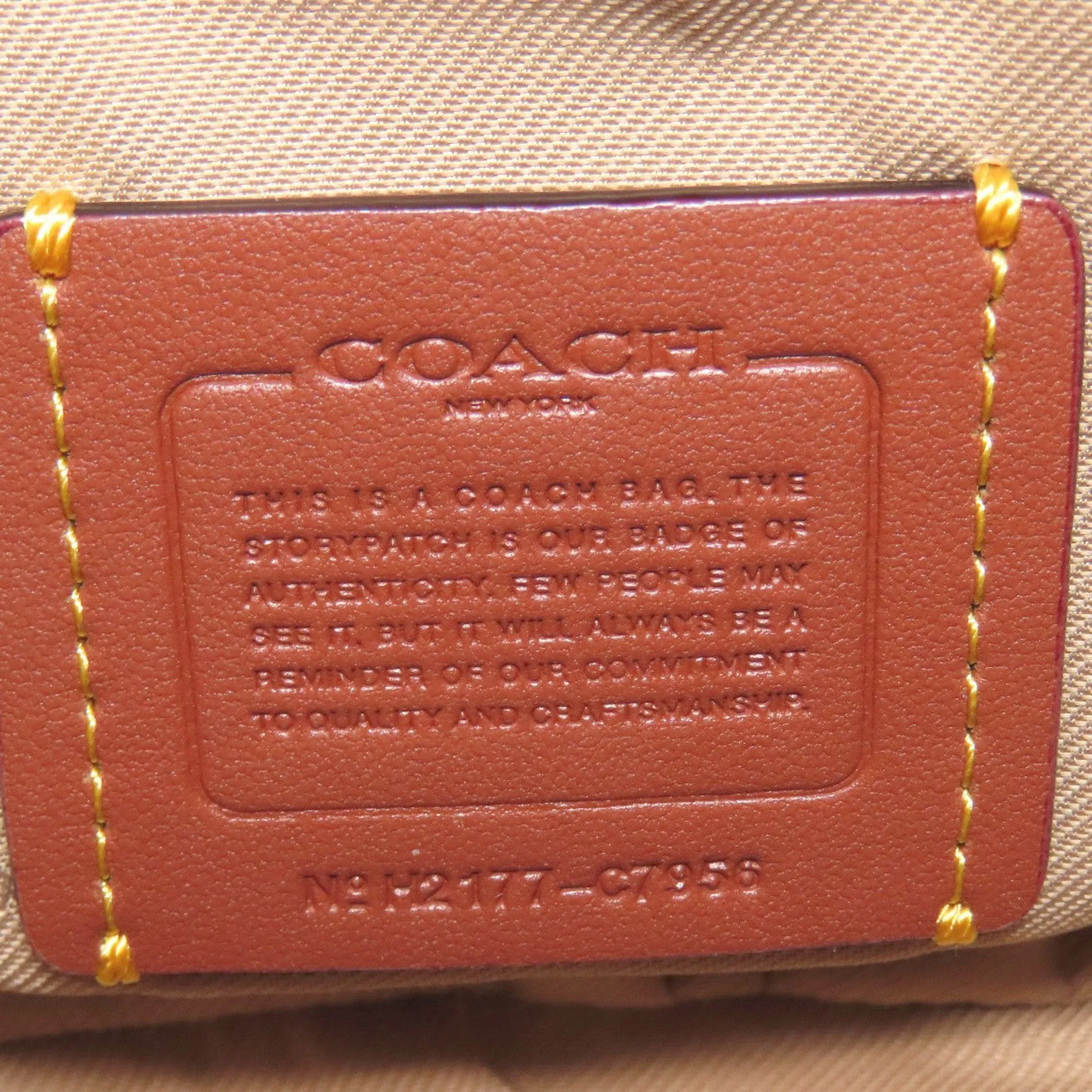 Coach Leather Shoulder Bag (Pre-Owned)