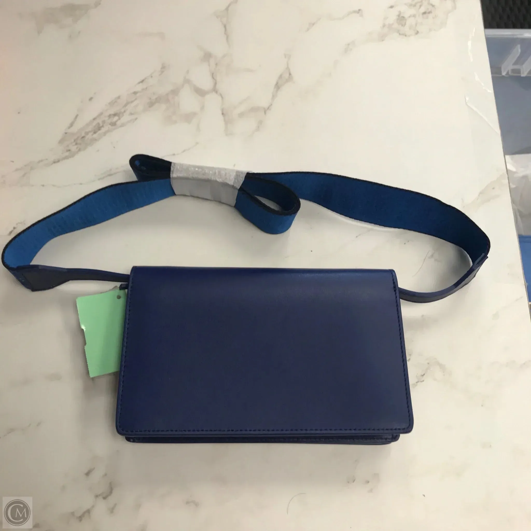 Crossbody Luxury Designer By Off-white, Size: Medium