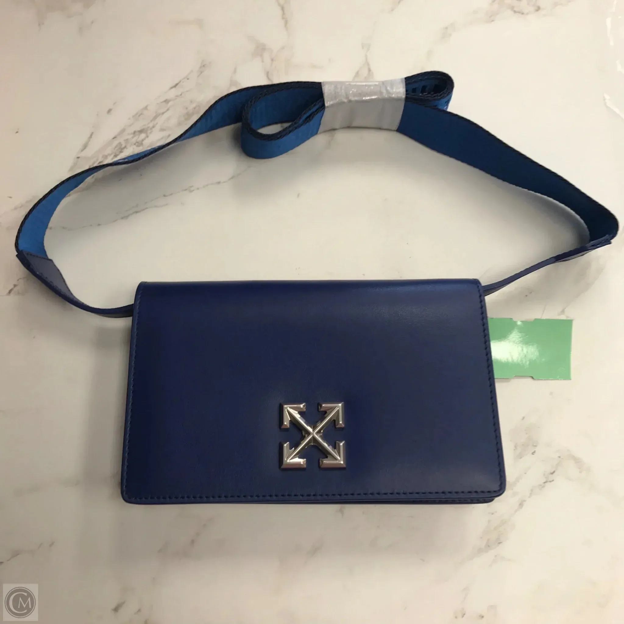 Crossbody Luxury Designer By Off-white, Size: Medium