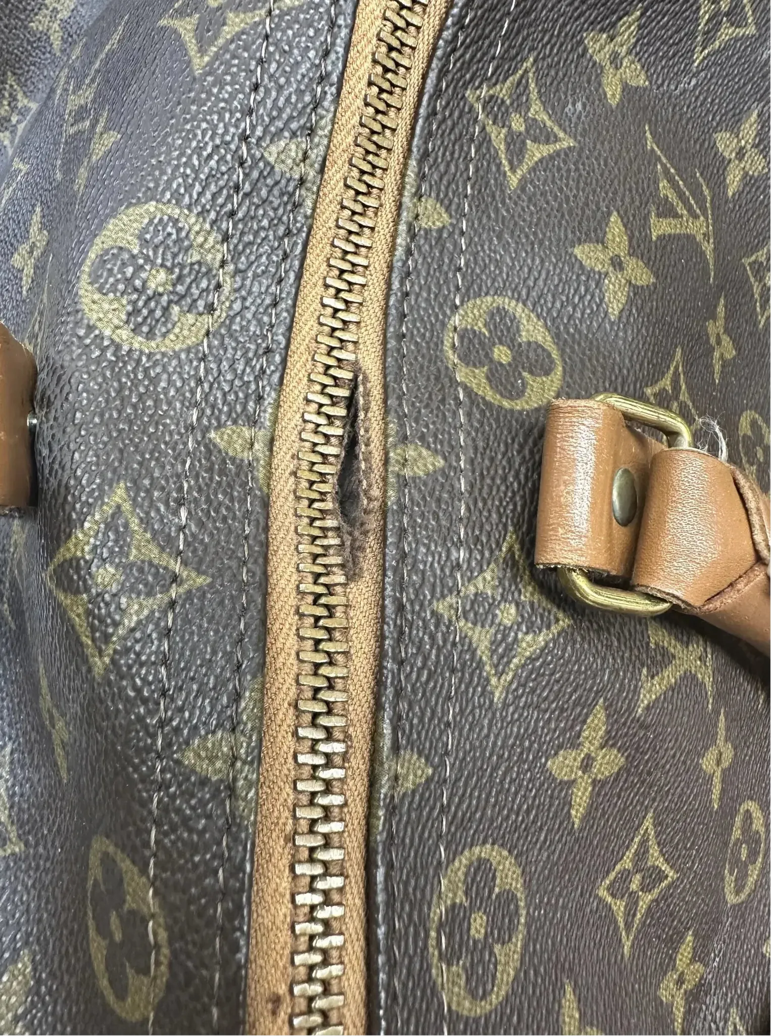 Duffle And Weekender Luxury Designer By Louis Vuitton, Size: Large