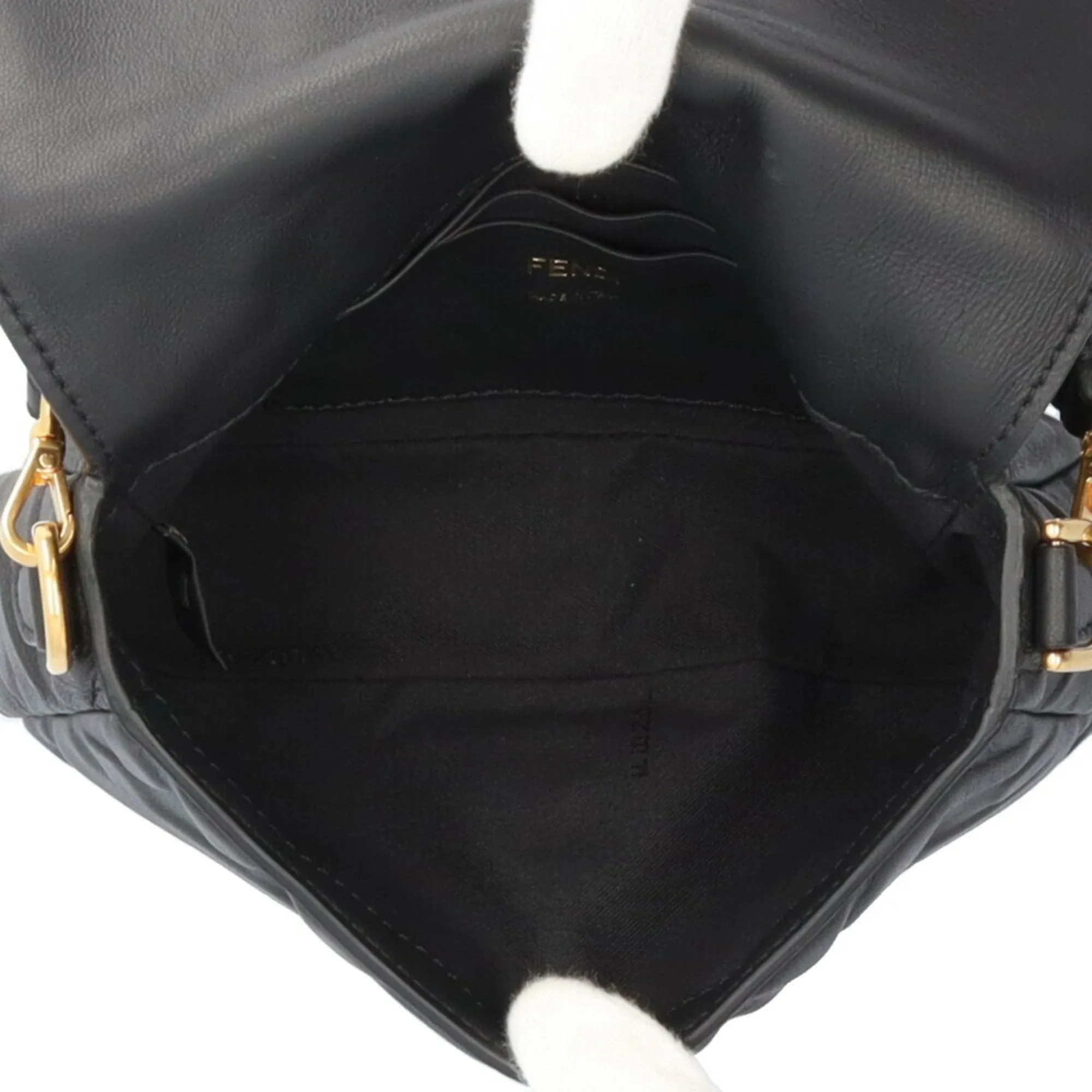 Fendi Leather Shoulder Bag (Pre-Owned)