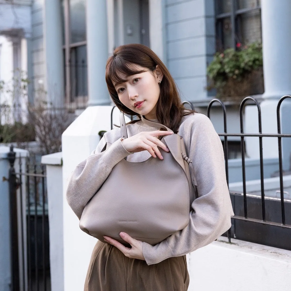 Genevieve Leather Hobo