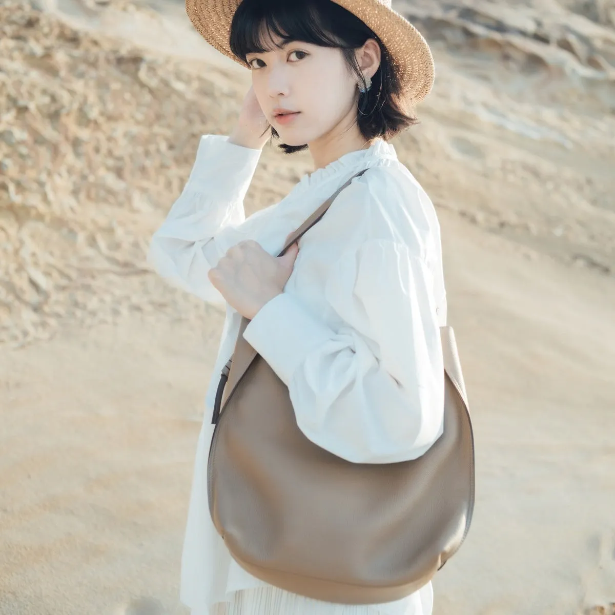 Genevieve Leather Hobo