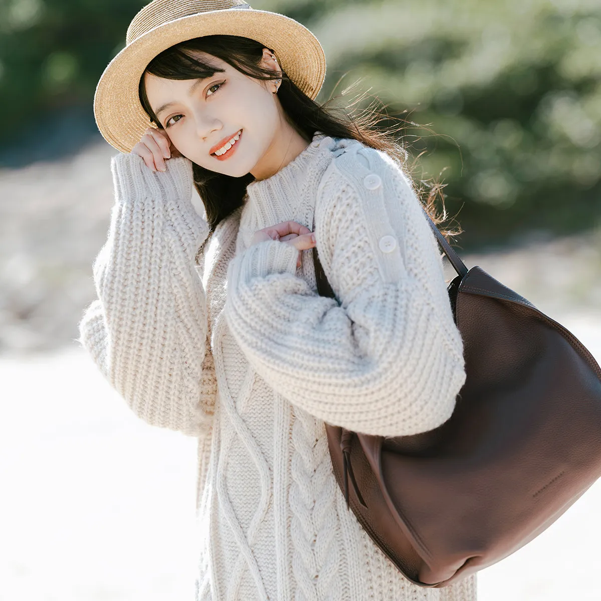 Genevieve Leather Hobo