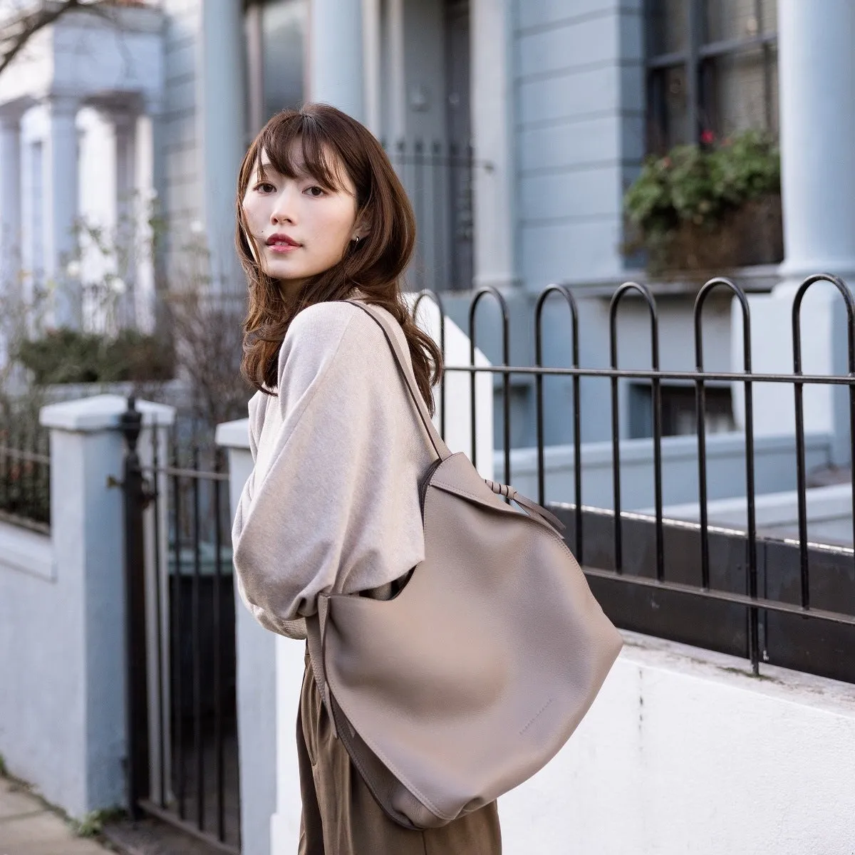 Genevieve Leather Hobo