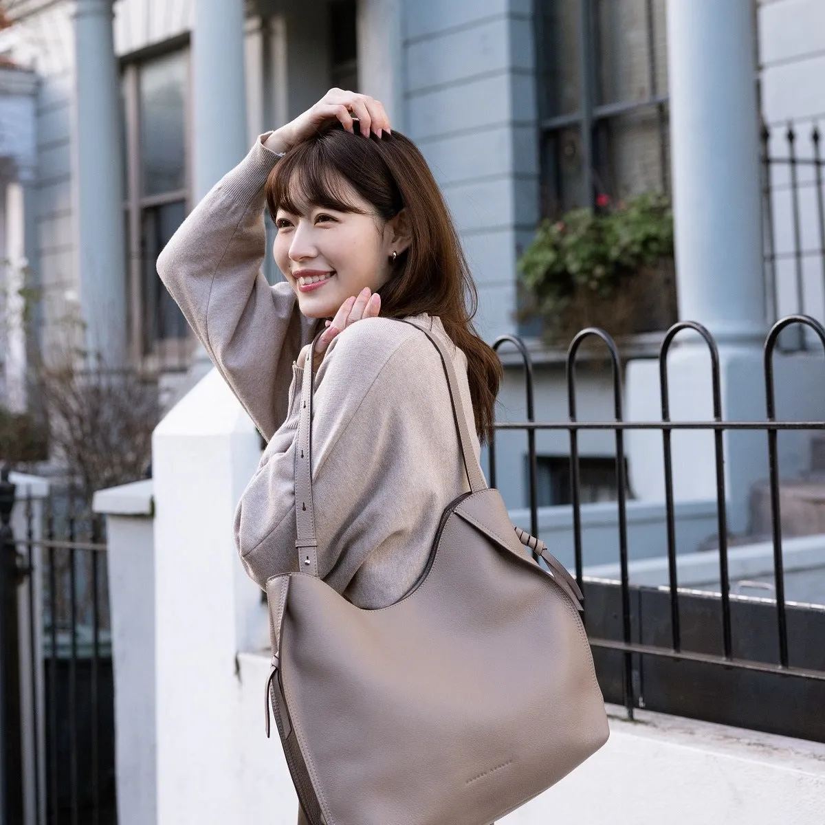 Genevieve Leather Hobo