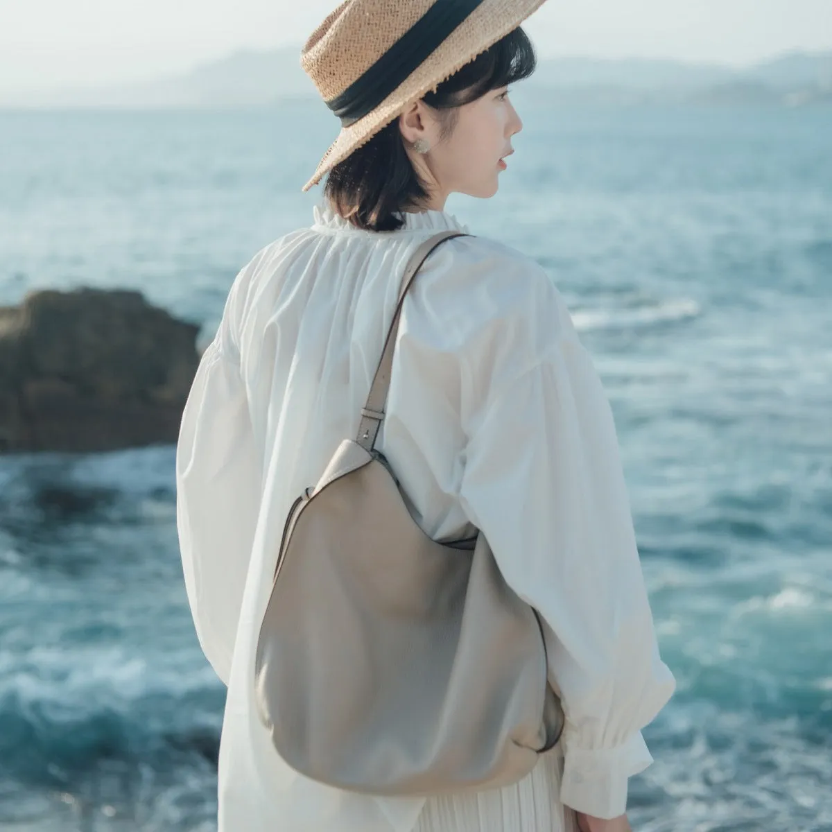 Genevieve Leather Hobo