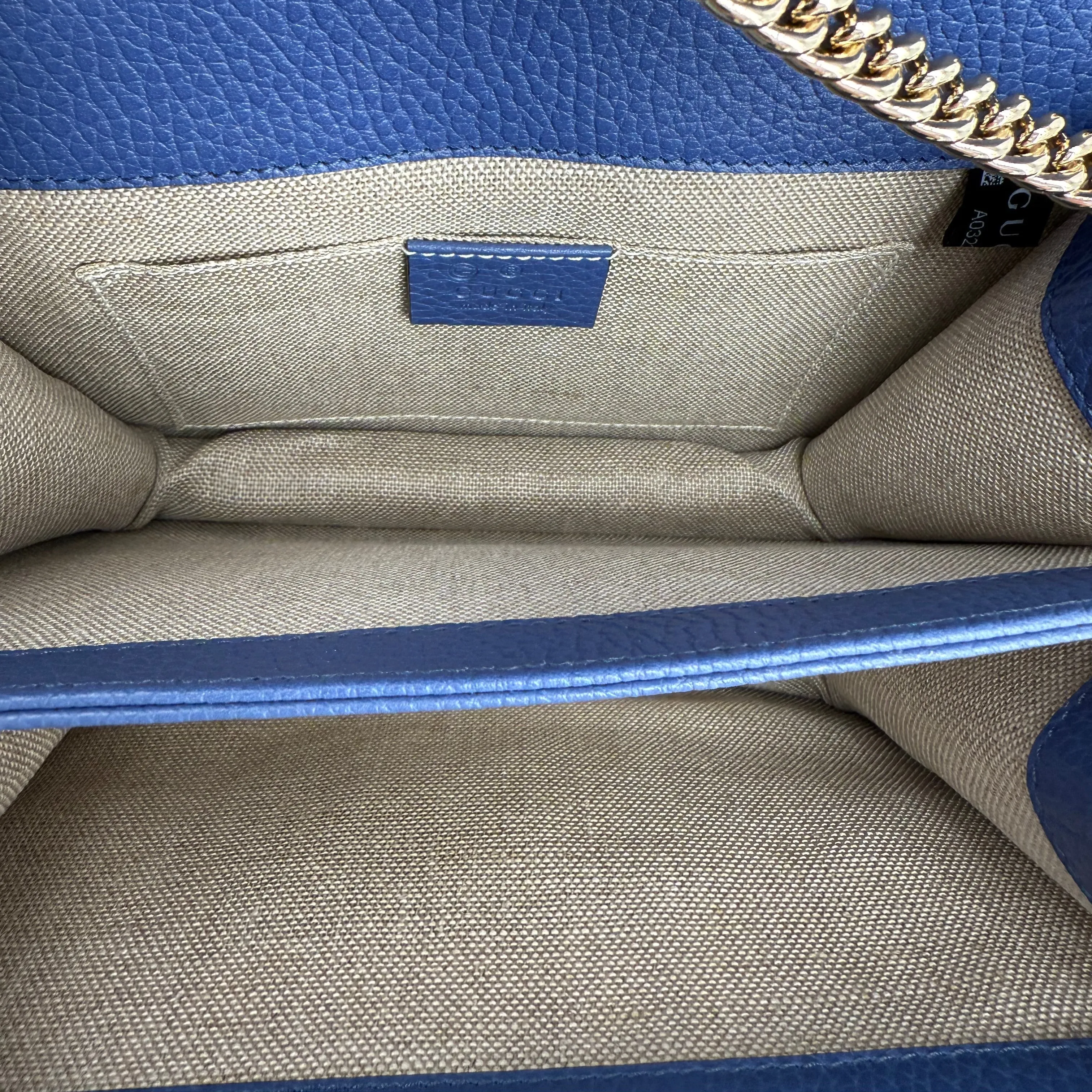 Gucci Interlocking G Small Shoulder Bag ?C Dollar Calfskin Leather