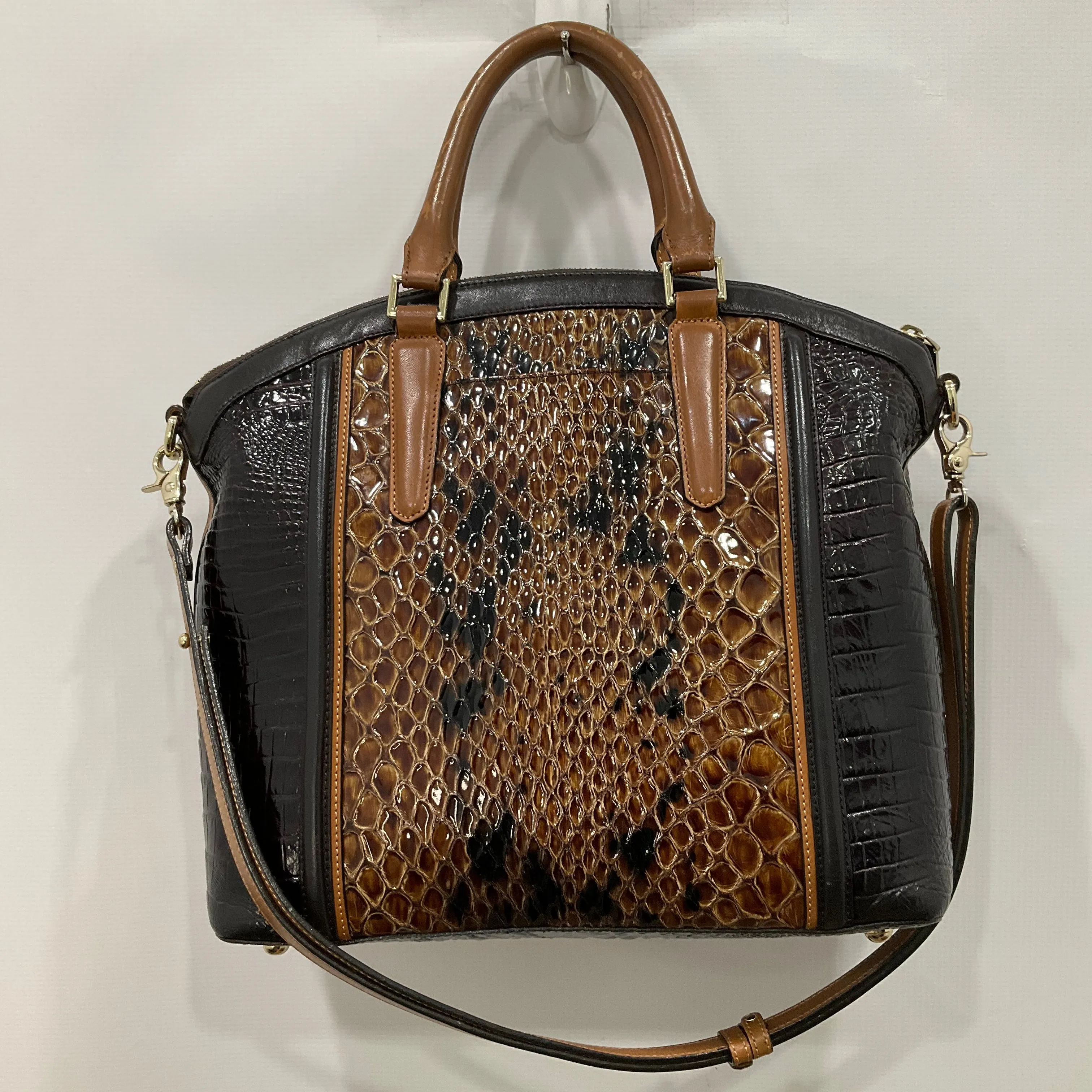 Handbag Designer By Brahmin, Size: Medium