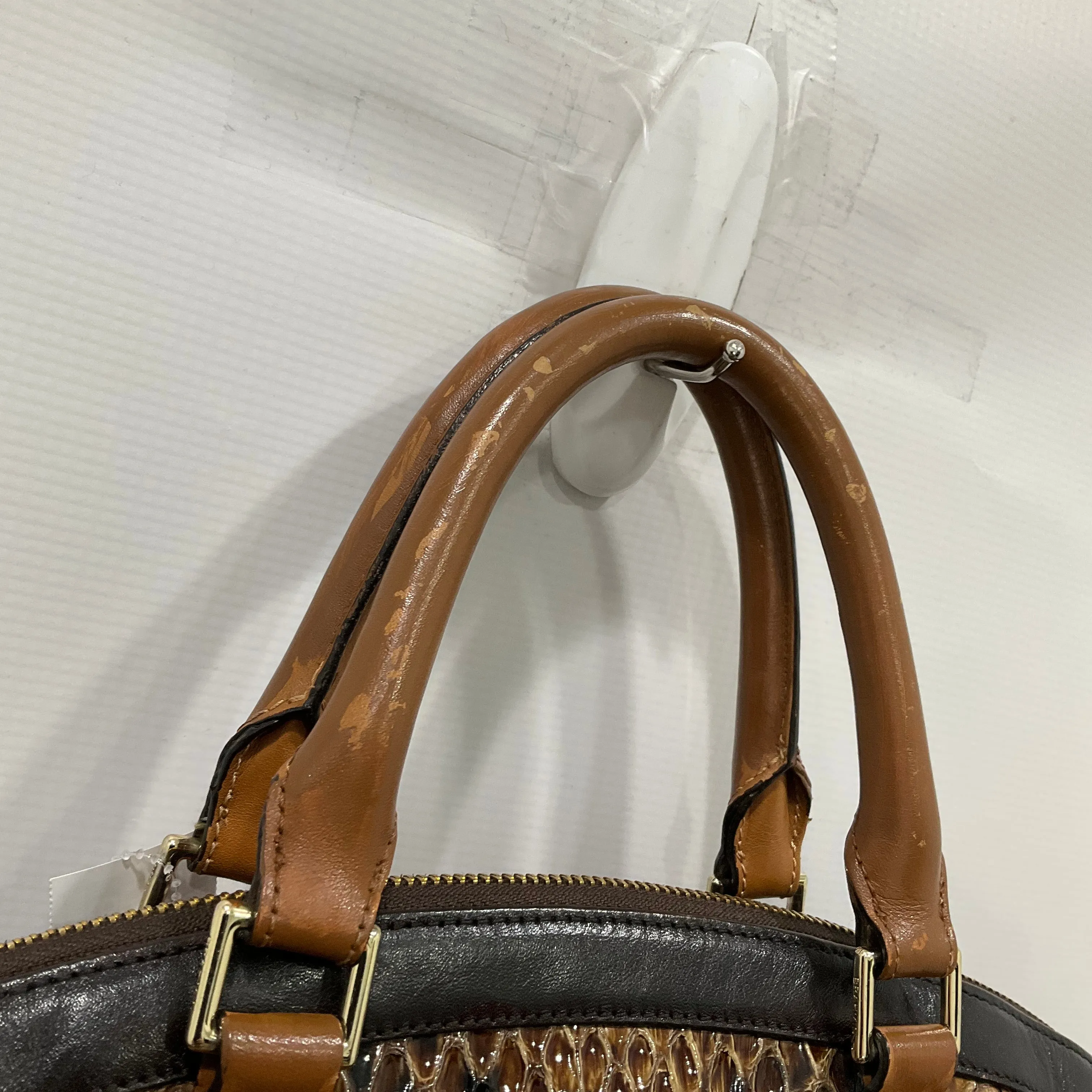 Handbag Designer By Brahmin, Size: Medium