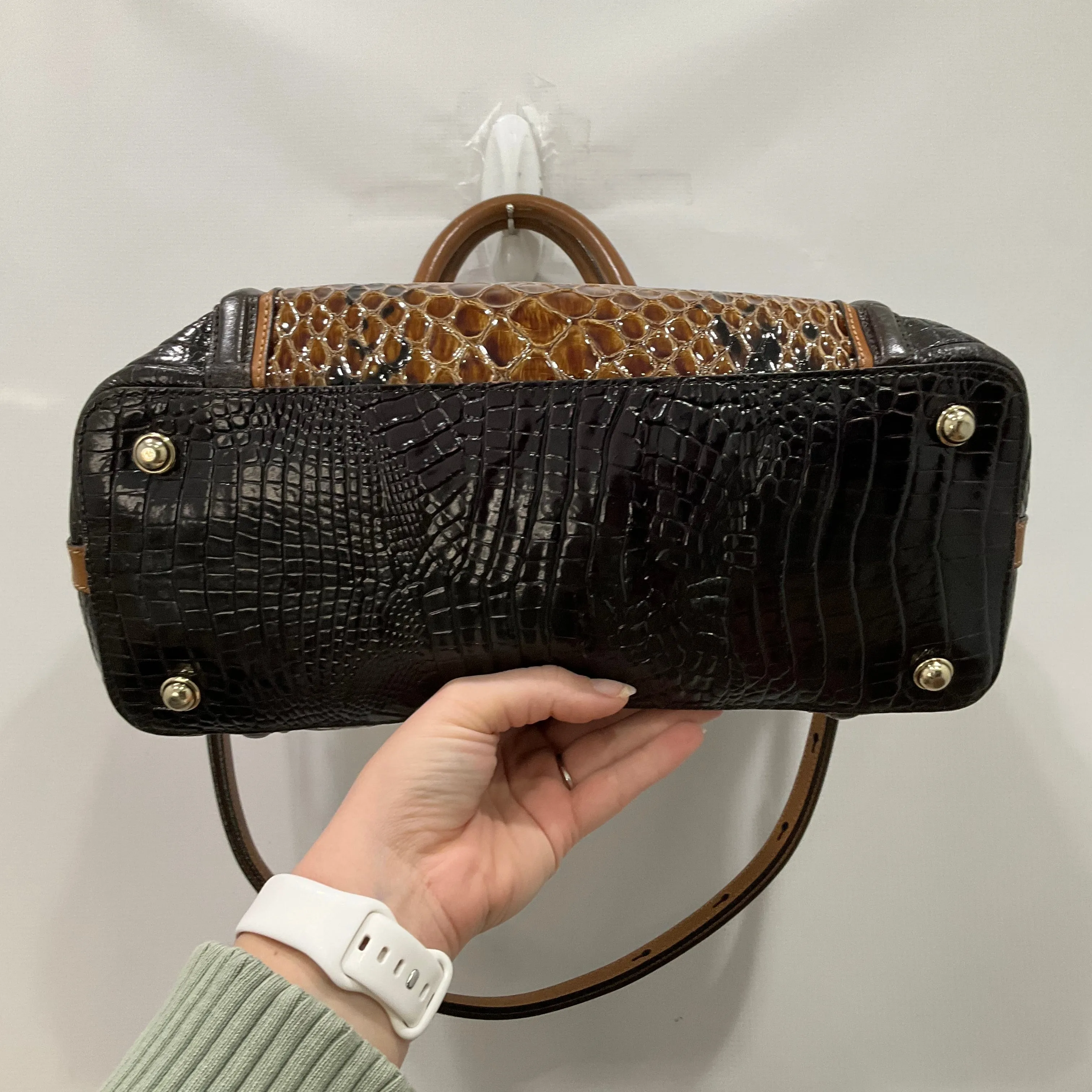 Handbag Designer By Brahmin, Size: Medium