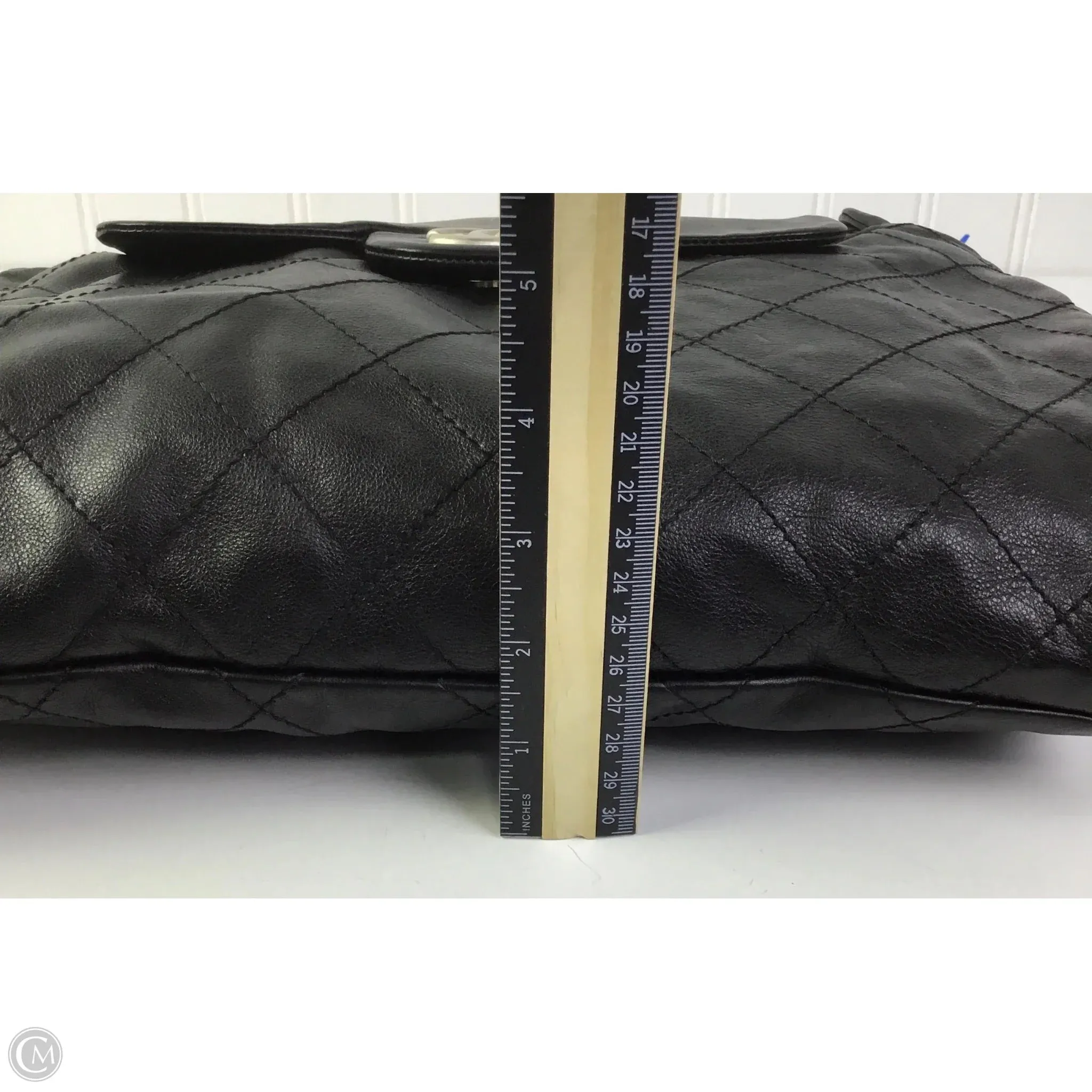 Handbag Luxury Designer By Chanel, Size: Medium