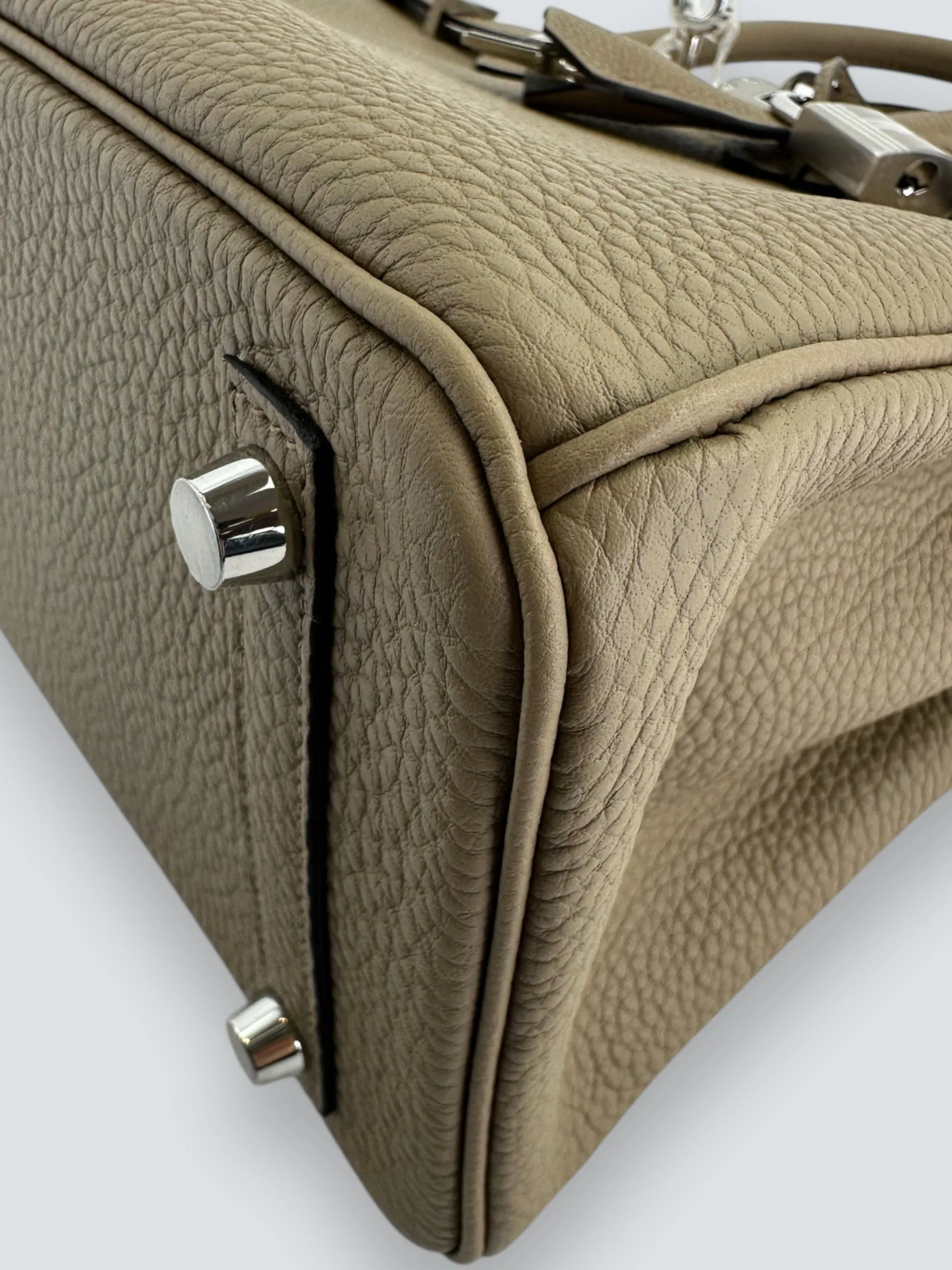 Herm??s Grey Togo Leather Birkin 25 (Palladium Hardware)