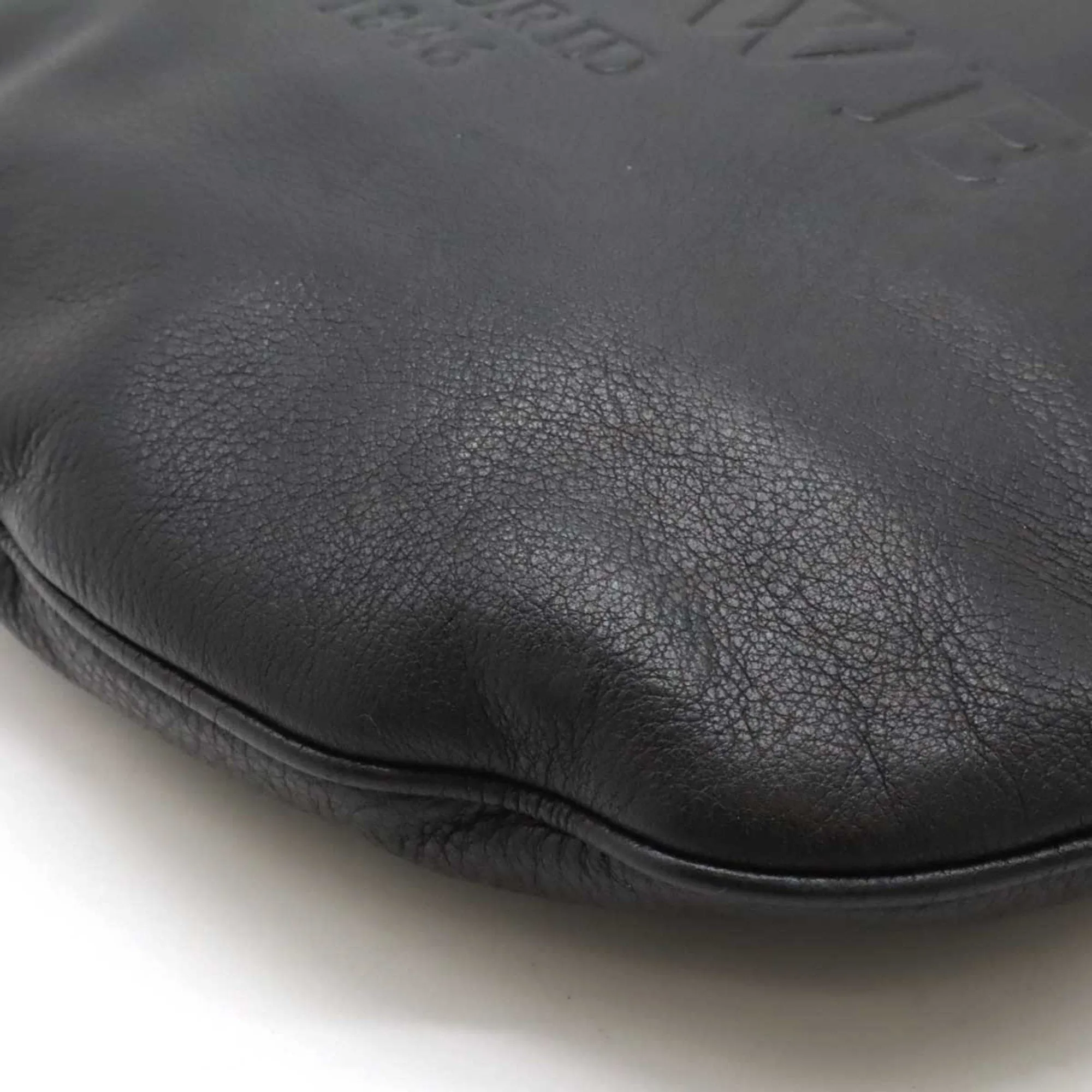 Loewe Leather Shoulder Bag (Pre-Owned)